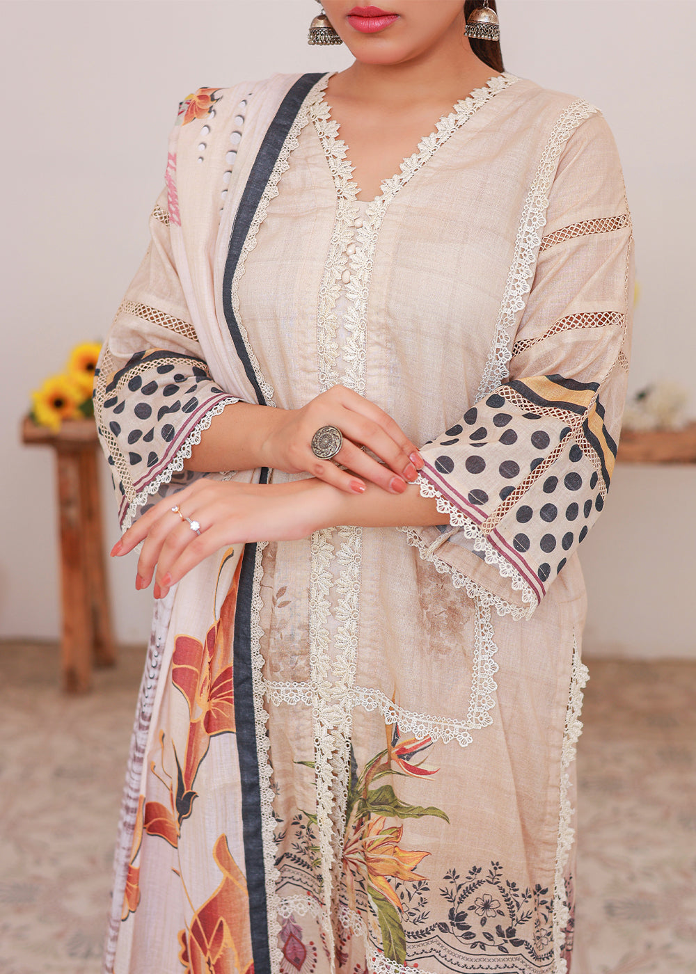 Green Printed lawn stitched suit D2 Women 3pcs