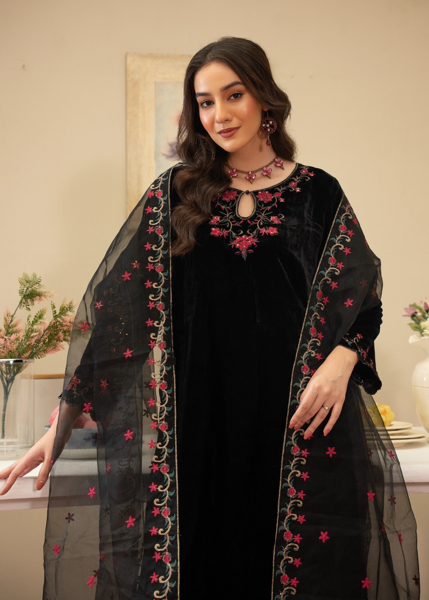 Naaz Couture Black velvet Embroidered Suit Women 3pcs