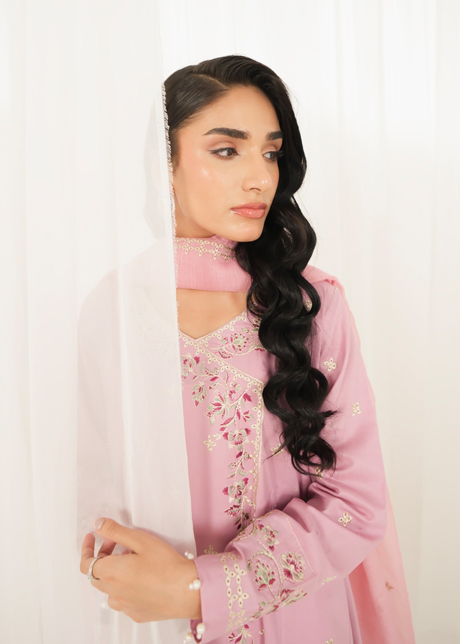 Kross Kulture Embroidered Lawn Suit 01649 Women 3pcs