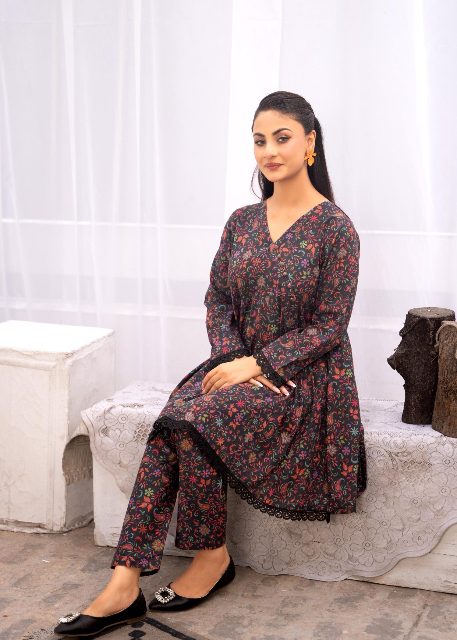 B.K Clothings Noir Grace Women 2pcs