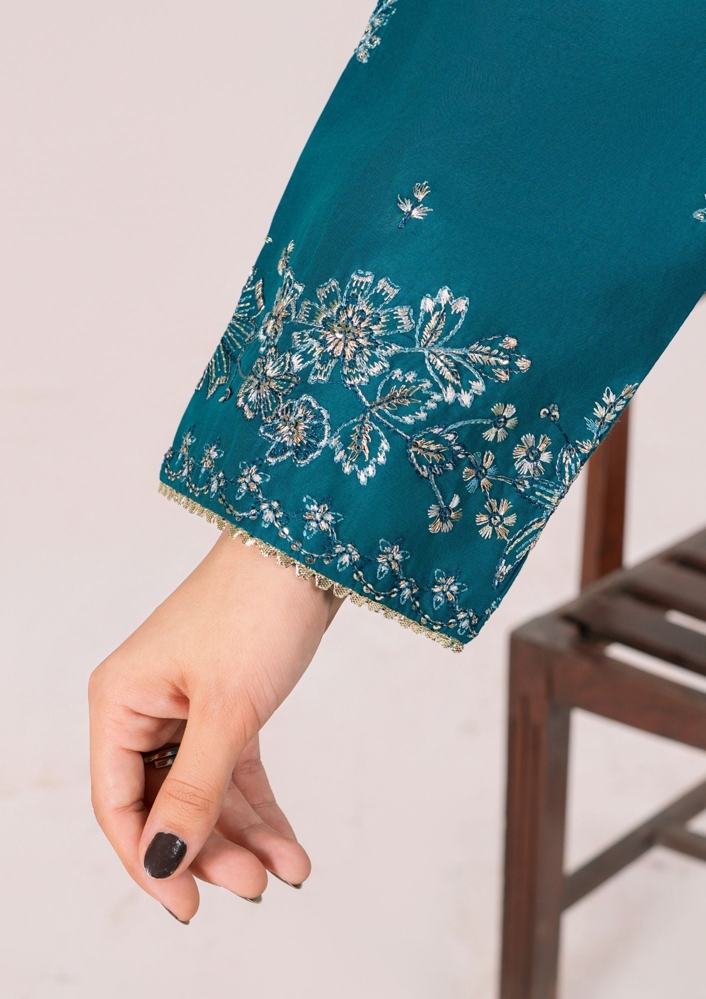 Alfatah Pret Embroidered Lawn ZAUQ S25 0023 Women 3pcs