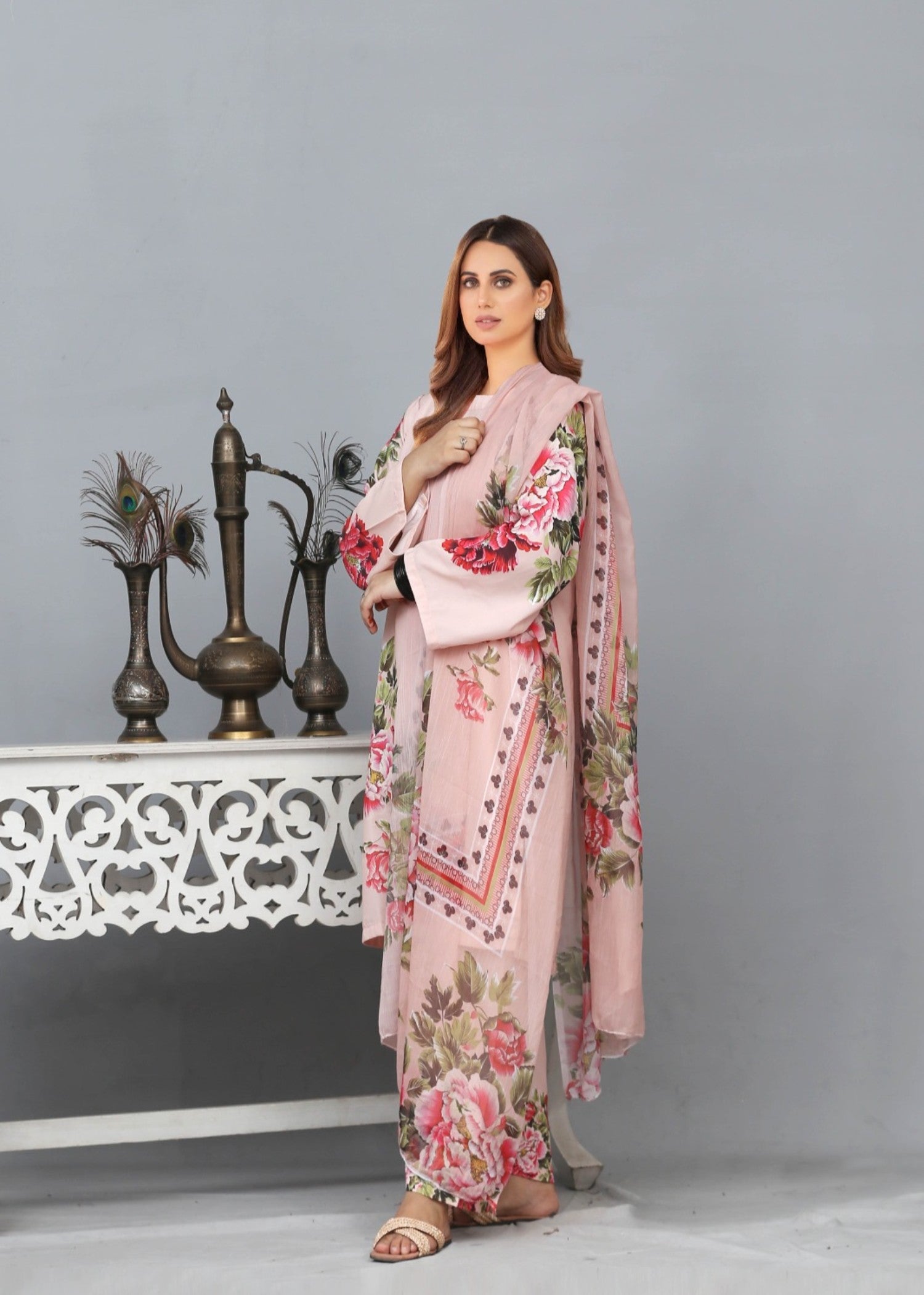 Reetriwaj Dilkash Women 2pcs