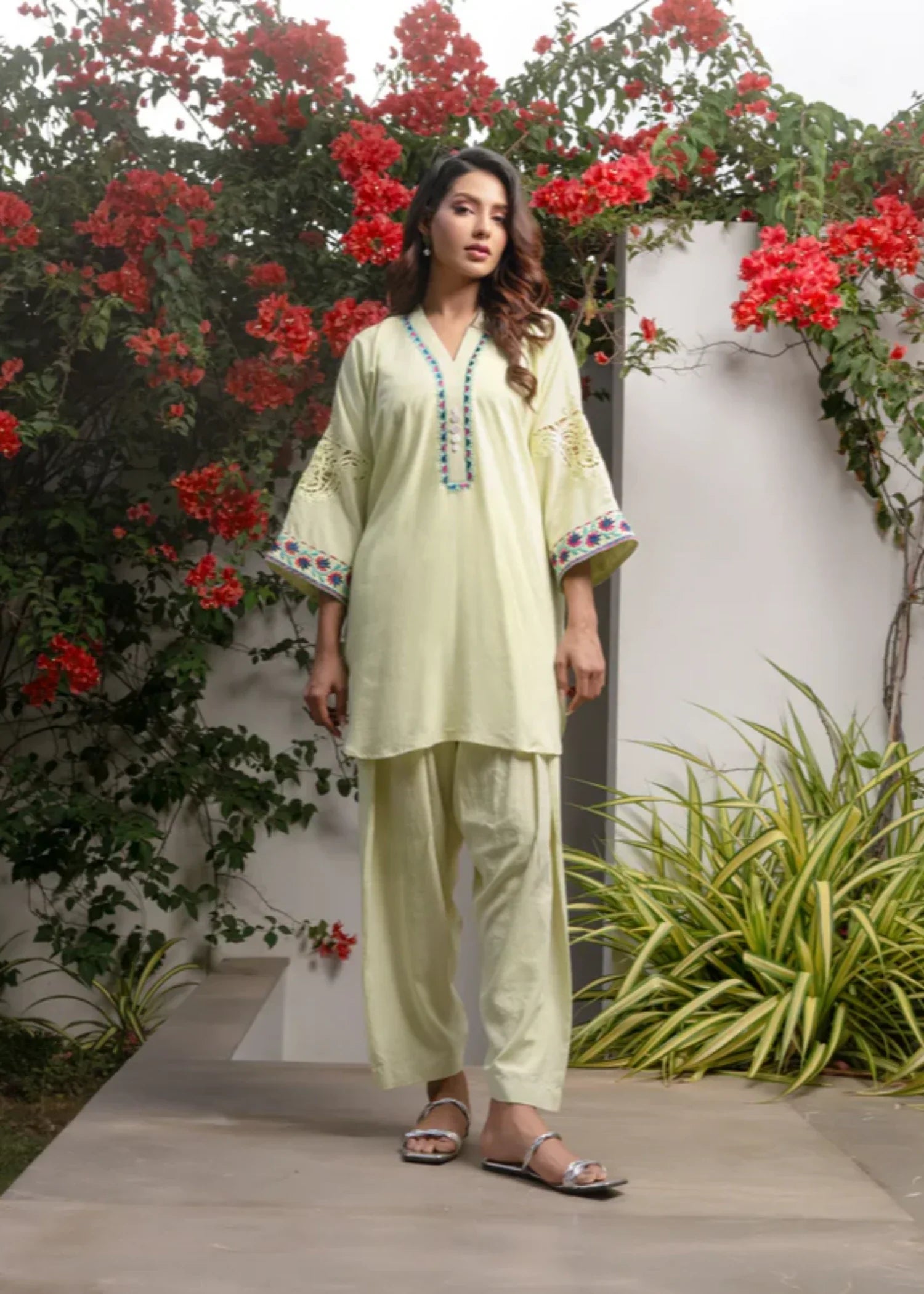 Gulabi Gota KIARA Women 2pcs