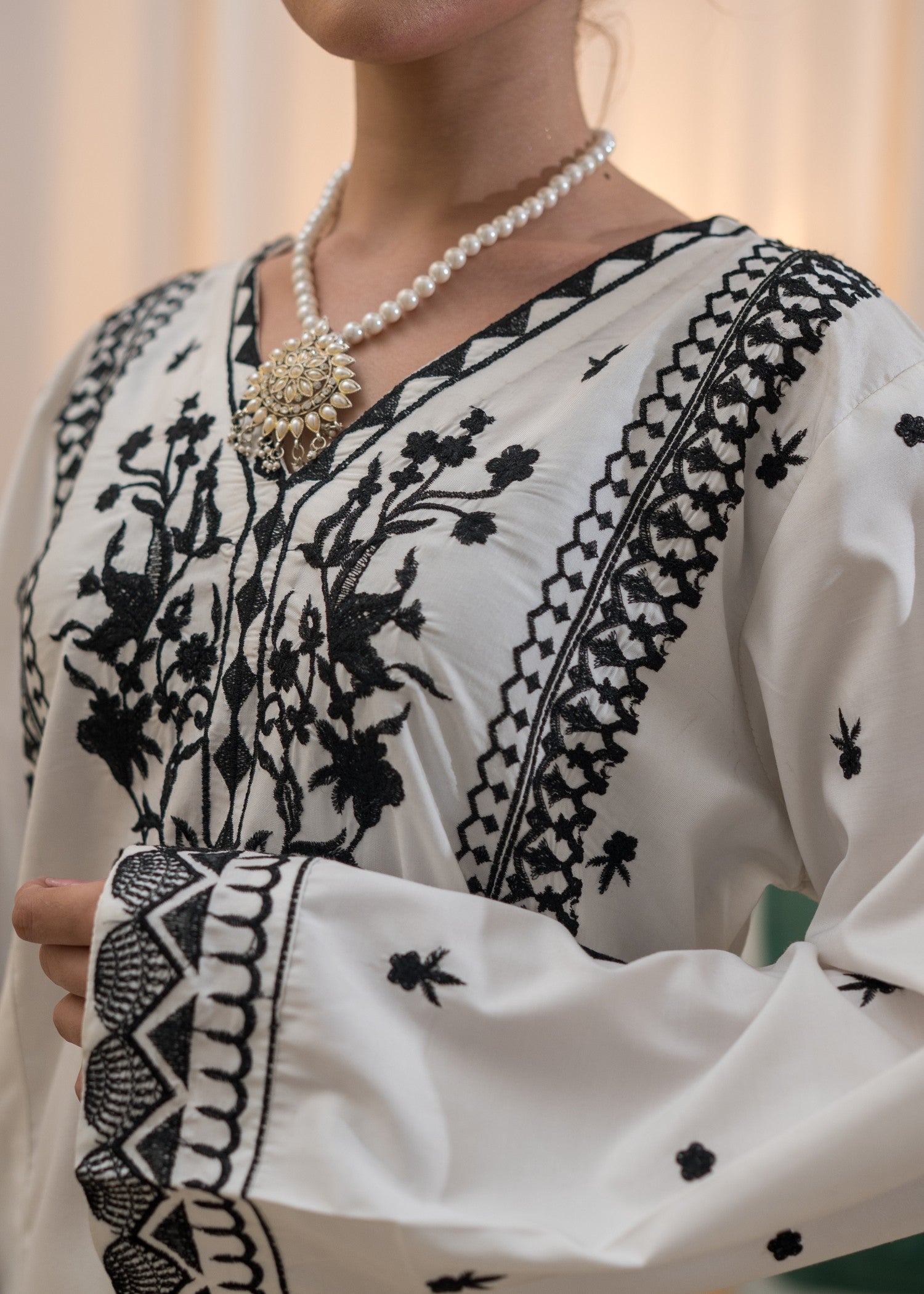 Alyssa WHITE FARSHI SHALWAR ALL309 Women 3pcs