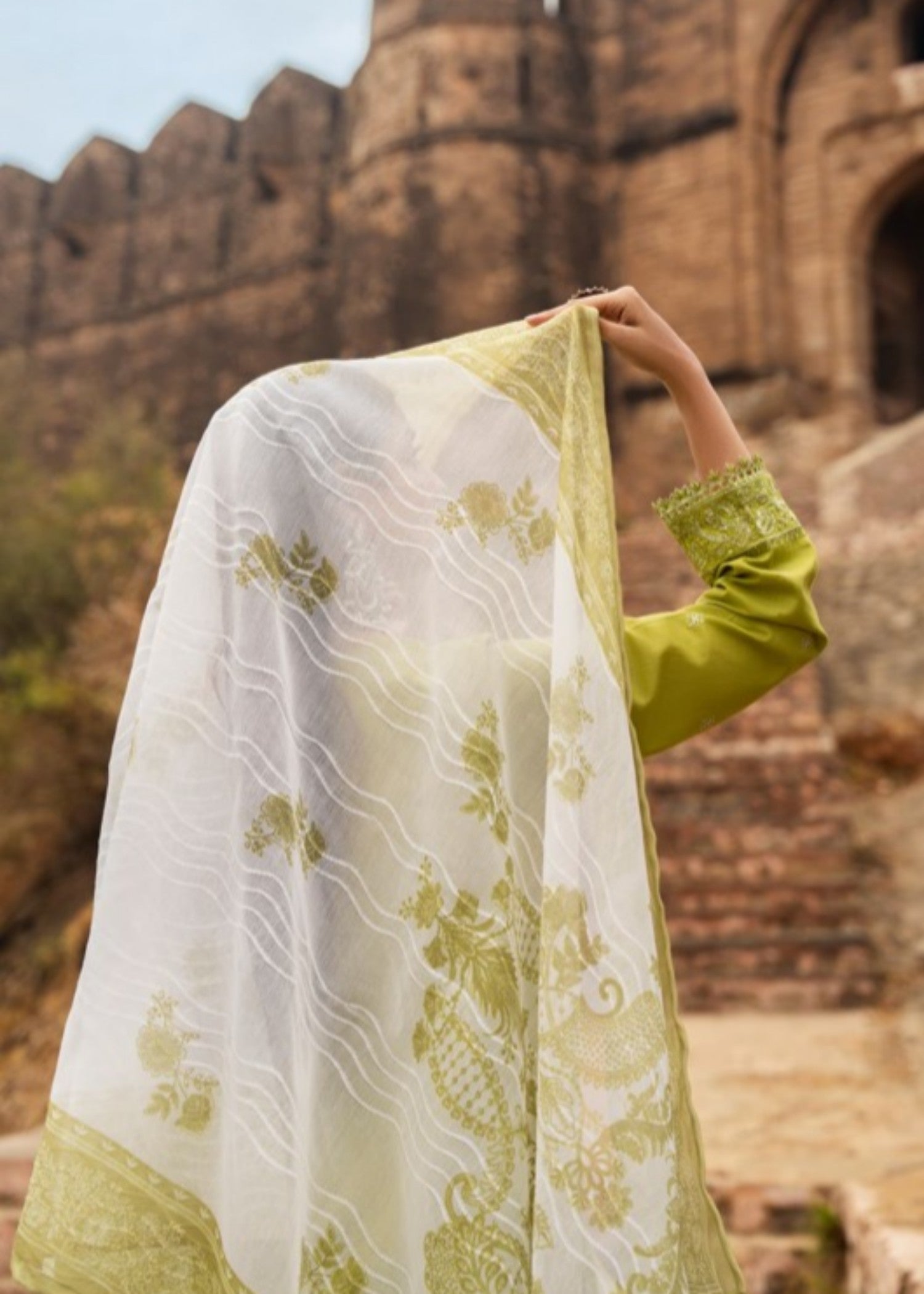 Casual Lite Cotton Emb Suit 10 Women 3pcs