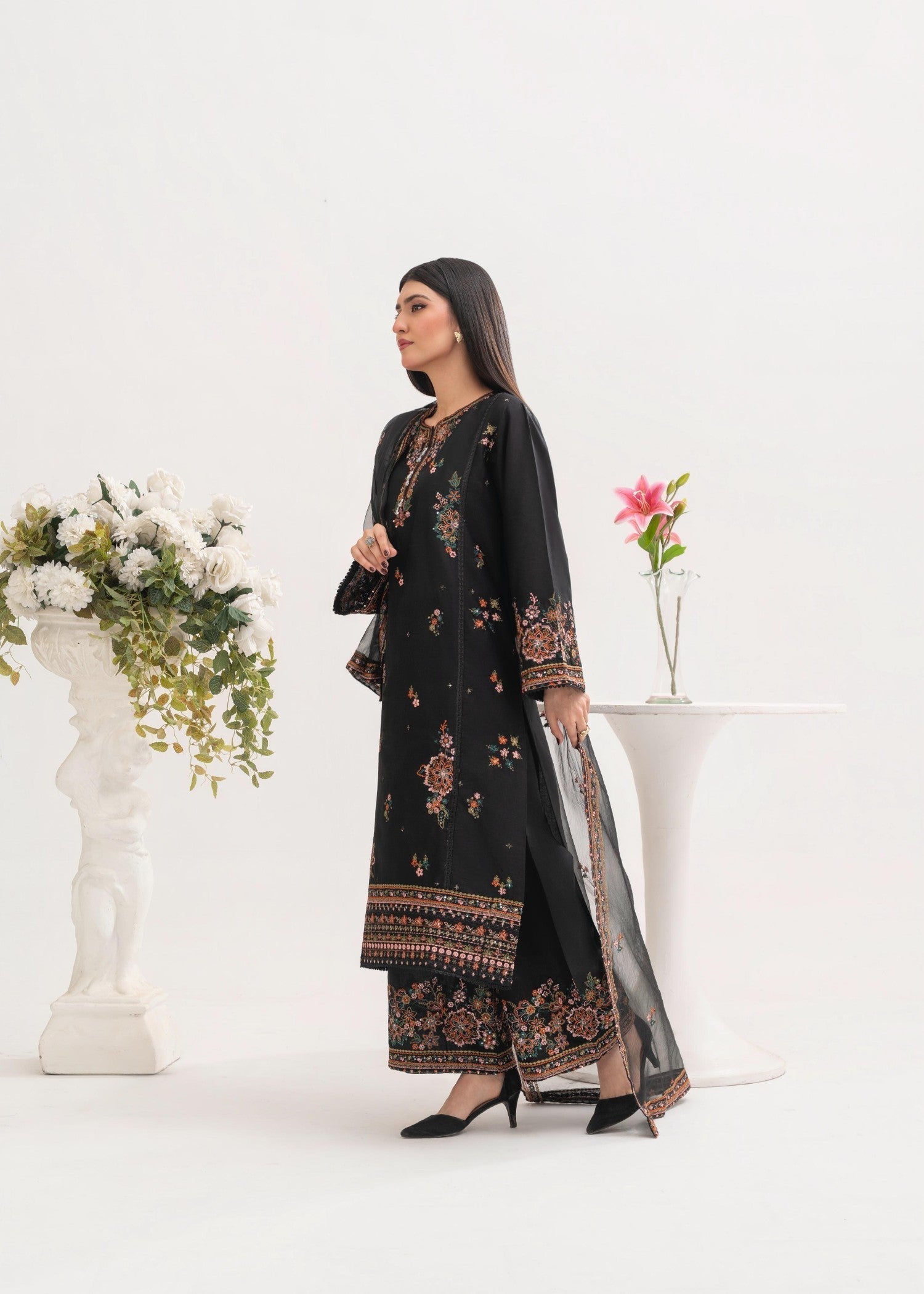 Stylish Collection HAREEM EMBROIDERED Women 3pcs