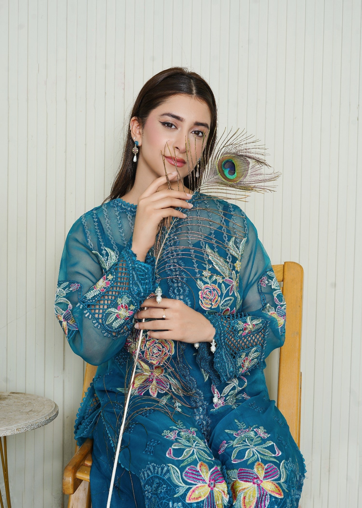 Surmai SOFIE Embroidered Women 4pcs