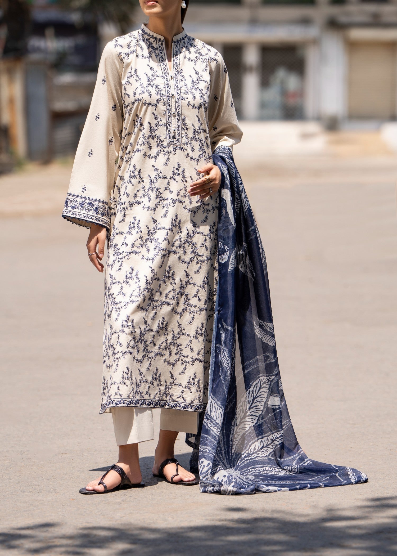 Casual Lite Cotton Emb Suit Beige 2 Women 3pcs