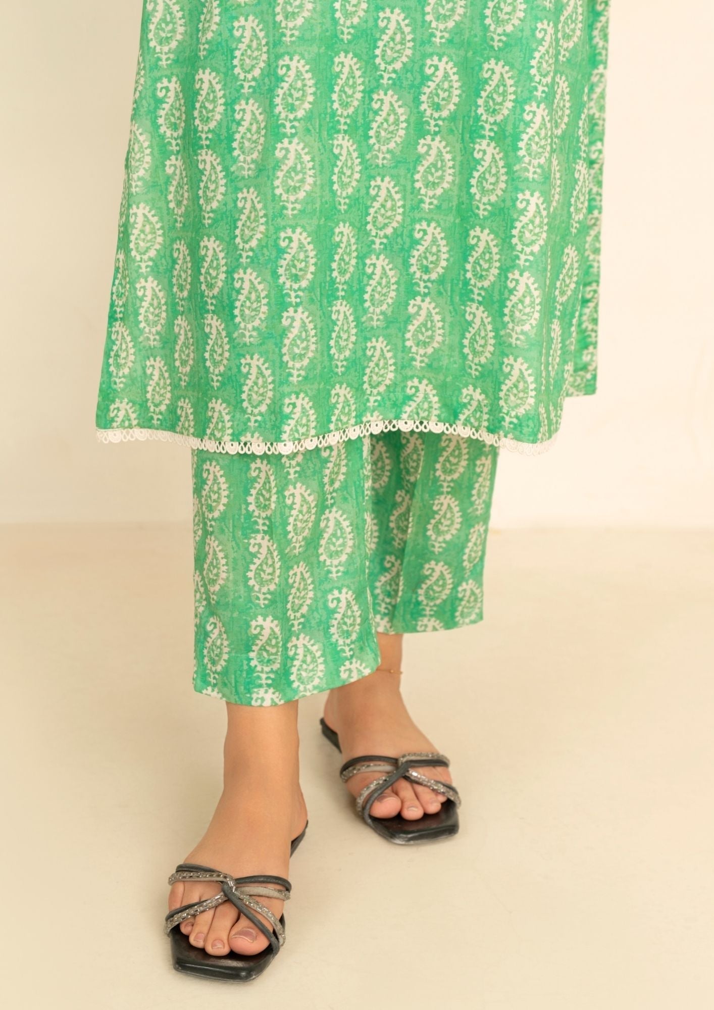 Yolo Pret Digital Print Lawn GULMEENA G25 0035 Women 2pcs