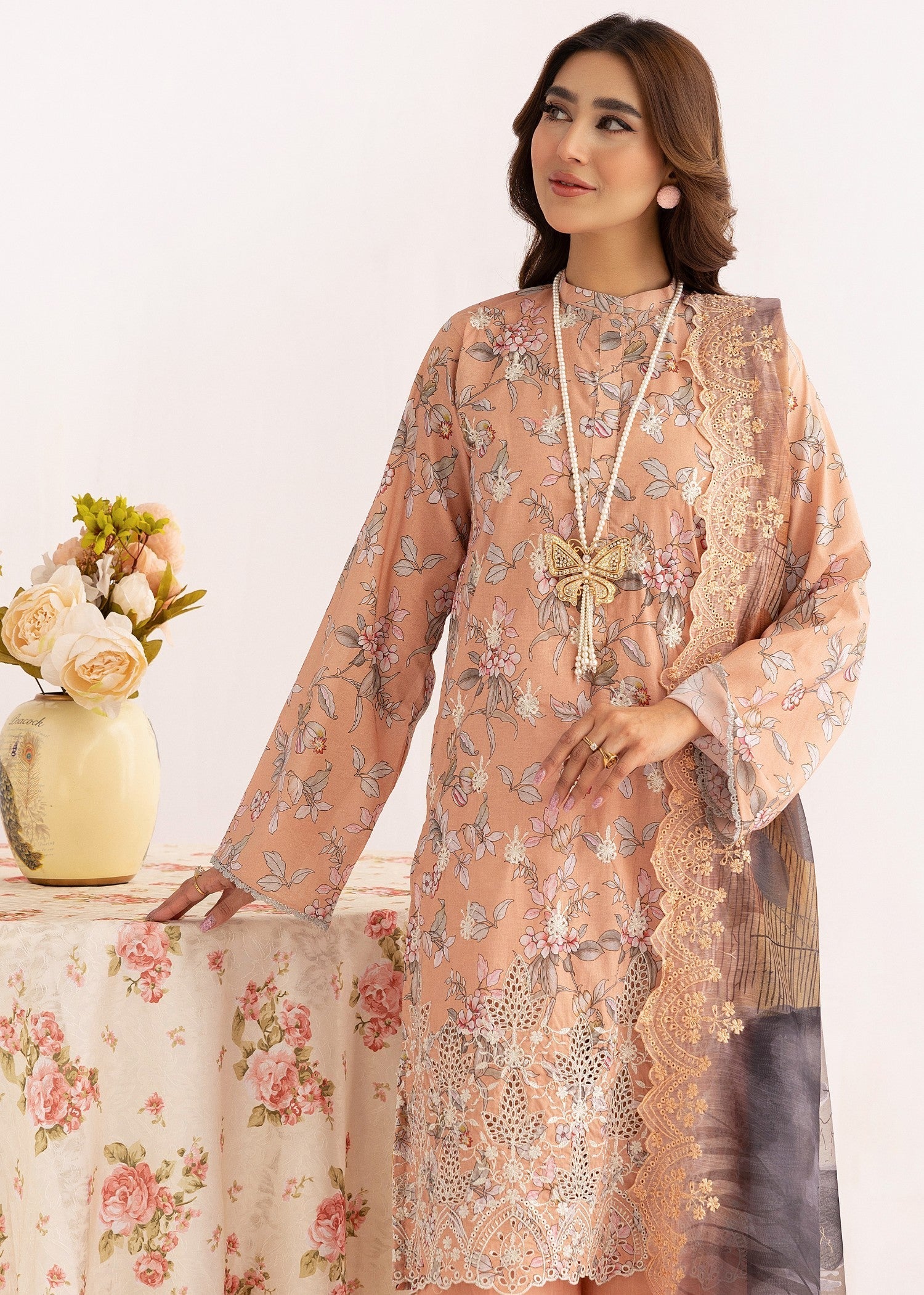 Aik Pret Narmeen 25 Women 3pcs