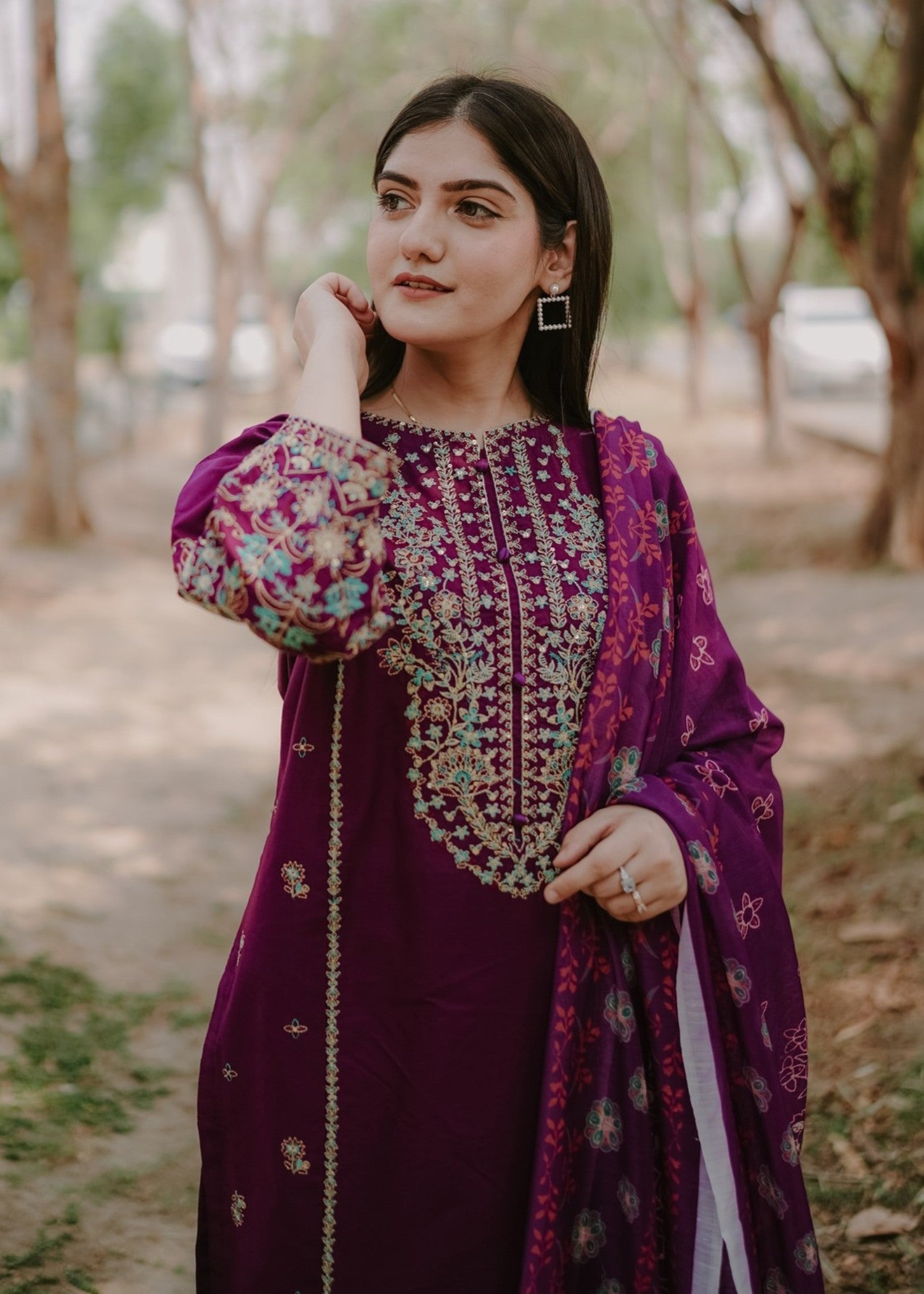 Haraj Collections Plum Embroidered Lawn Cotton Women 3pcs