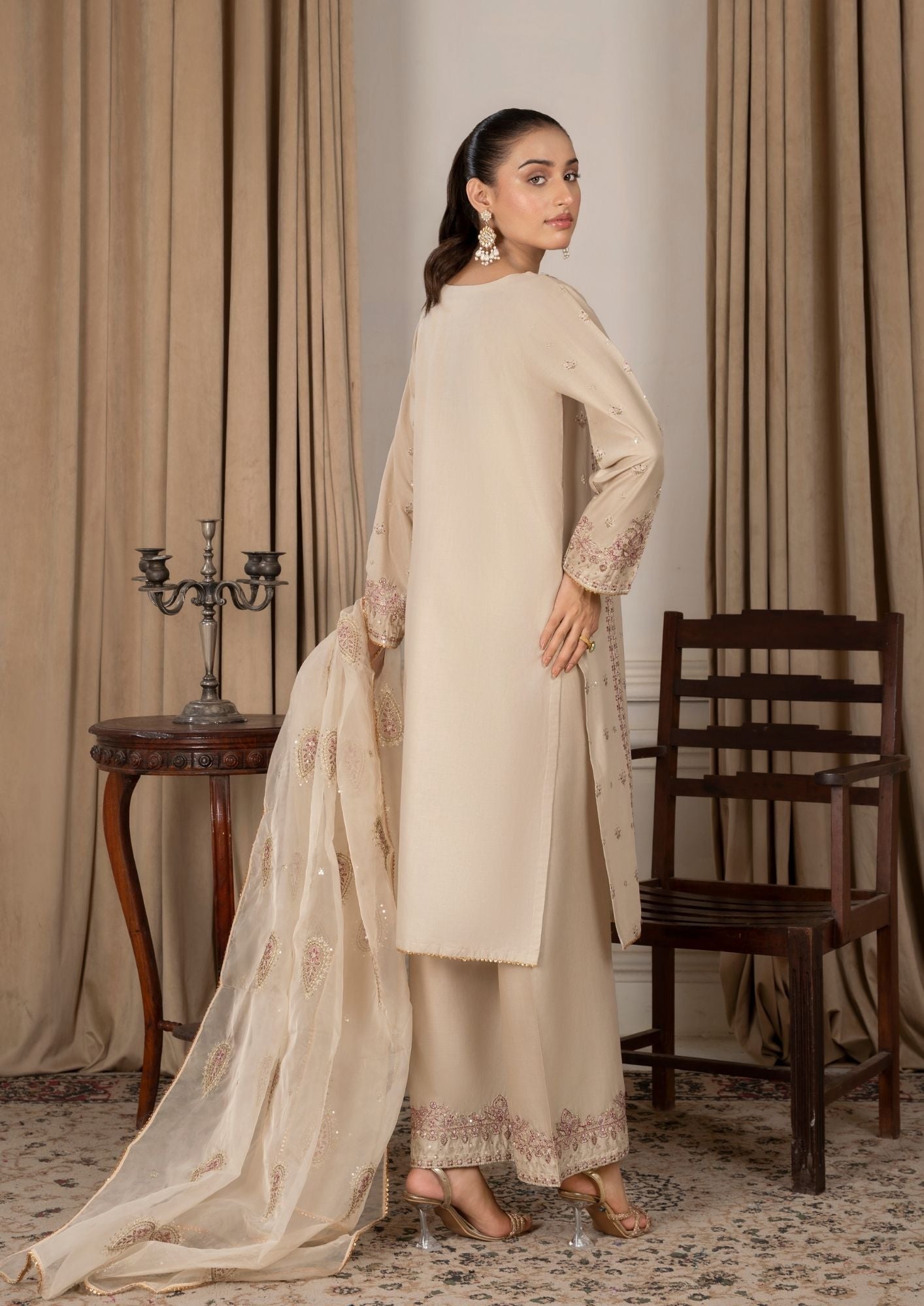 Alfatah Pret Embroidered Lawn ZAUQ S25 0001 Women 3pcs