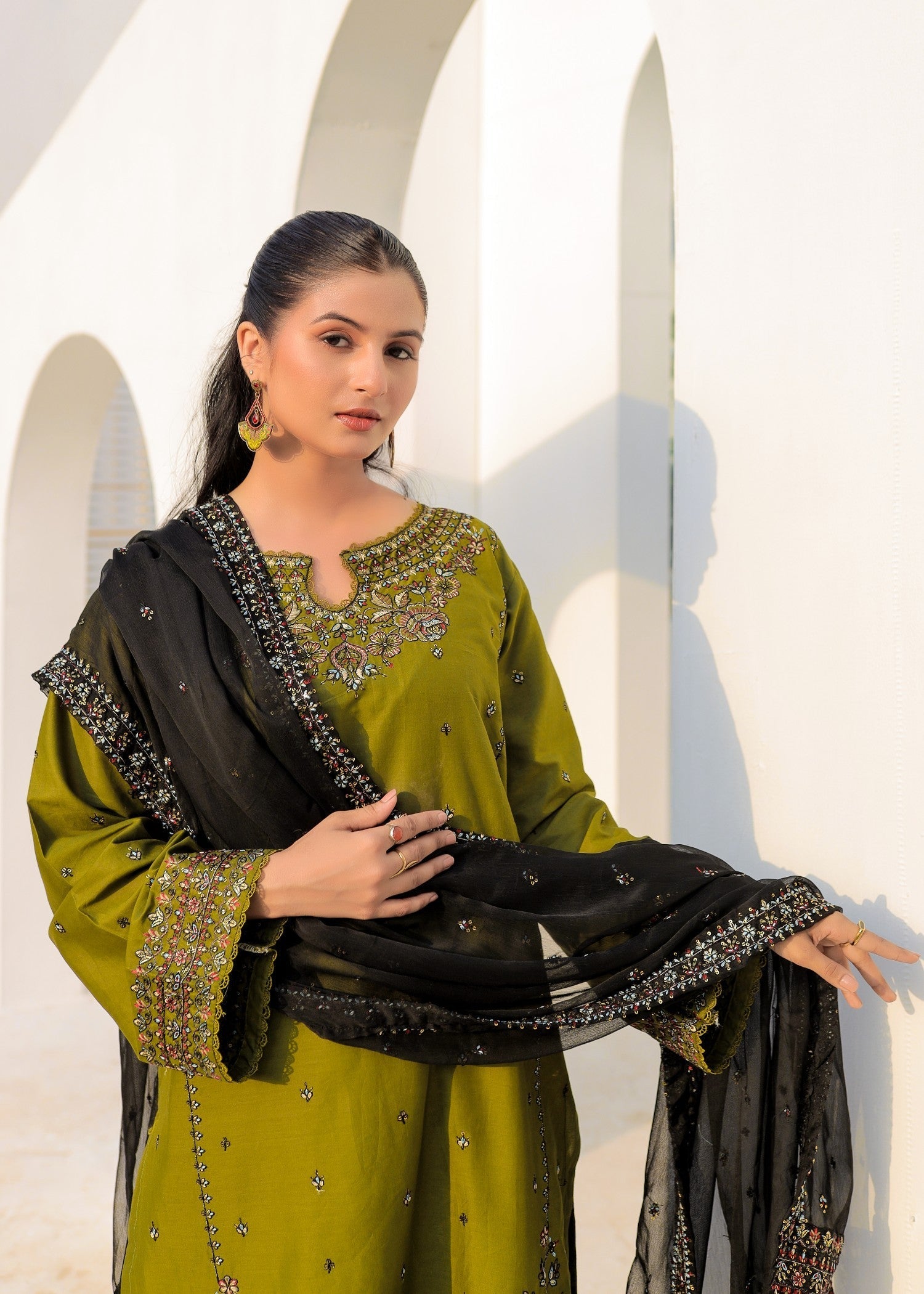 Shehroz Fashion RANG E JAHAN LAWN EMBROIDERY SUIT Women 3pcs