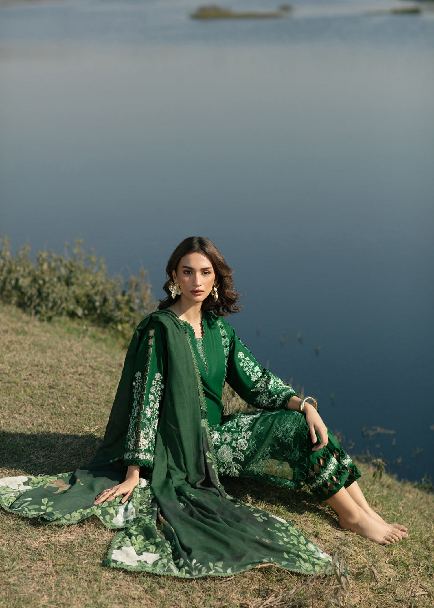 Musaif Nazrah () Women 3pcs