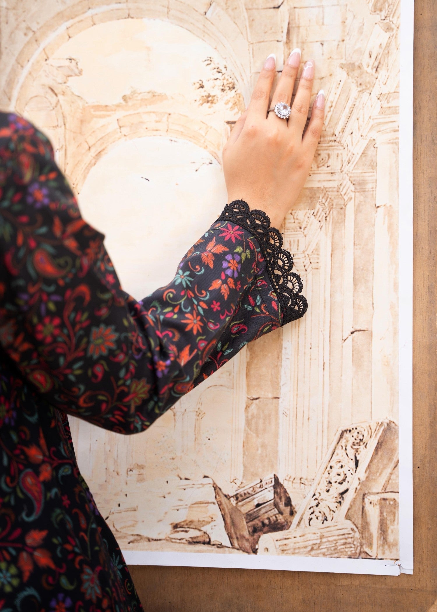 B.K Clothings Noir Grace Women 2pcs