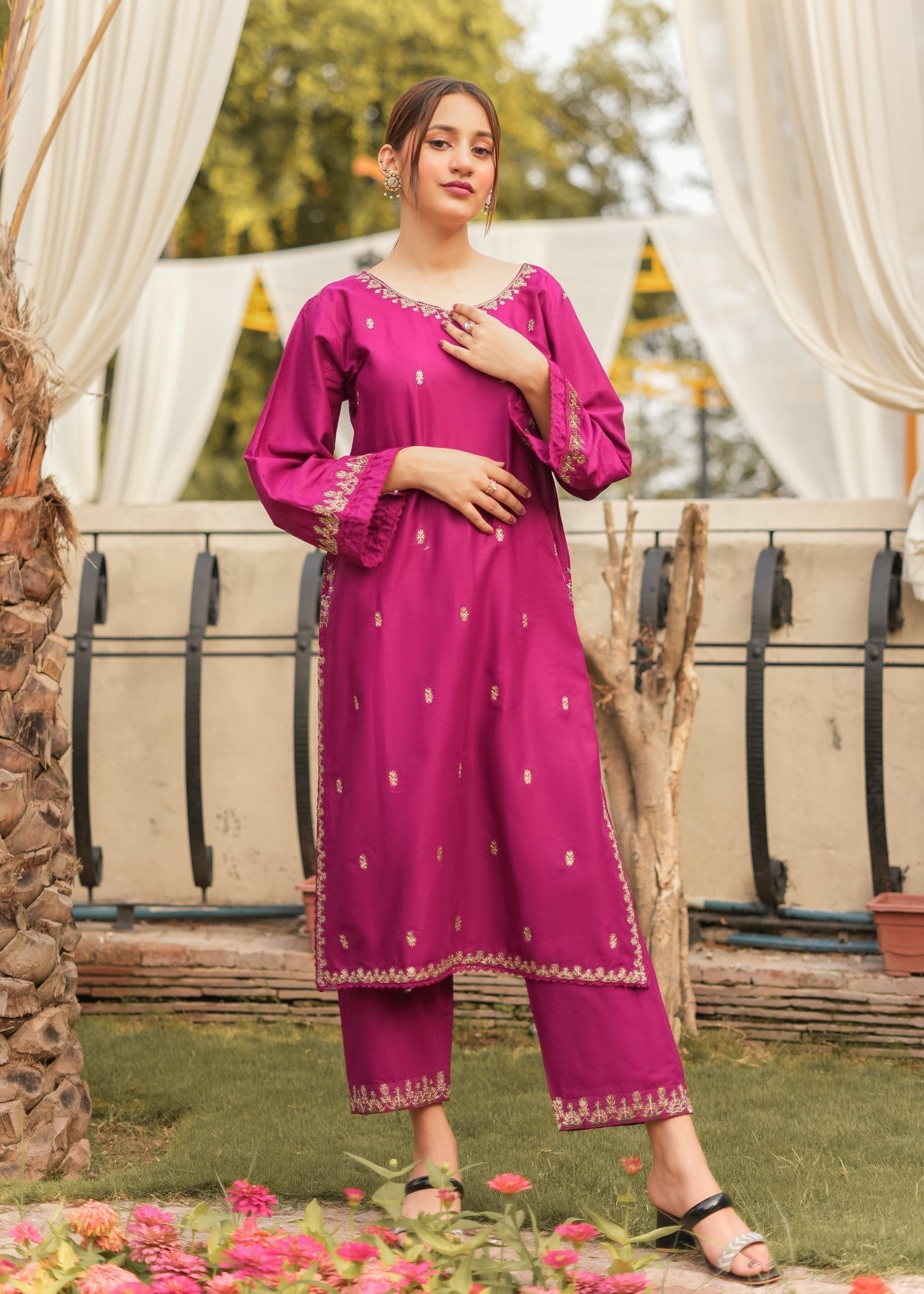 Chaudhary Arts Sapna Embroidered Women 2pcs