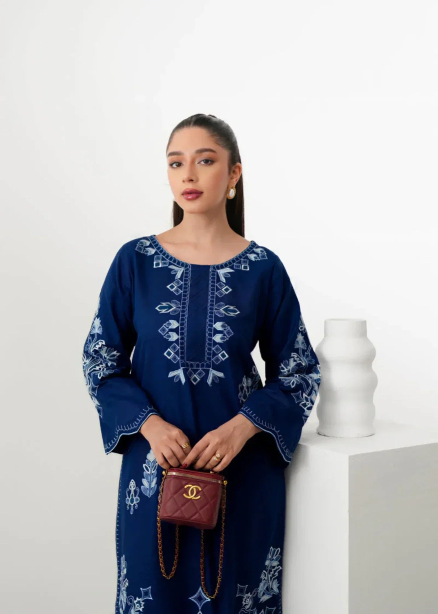 Sabahaats “Threaded Grace — Worn by Alina Noor” Women 2pcs