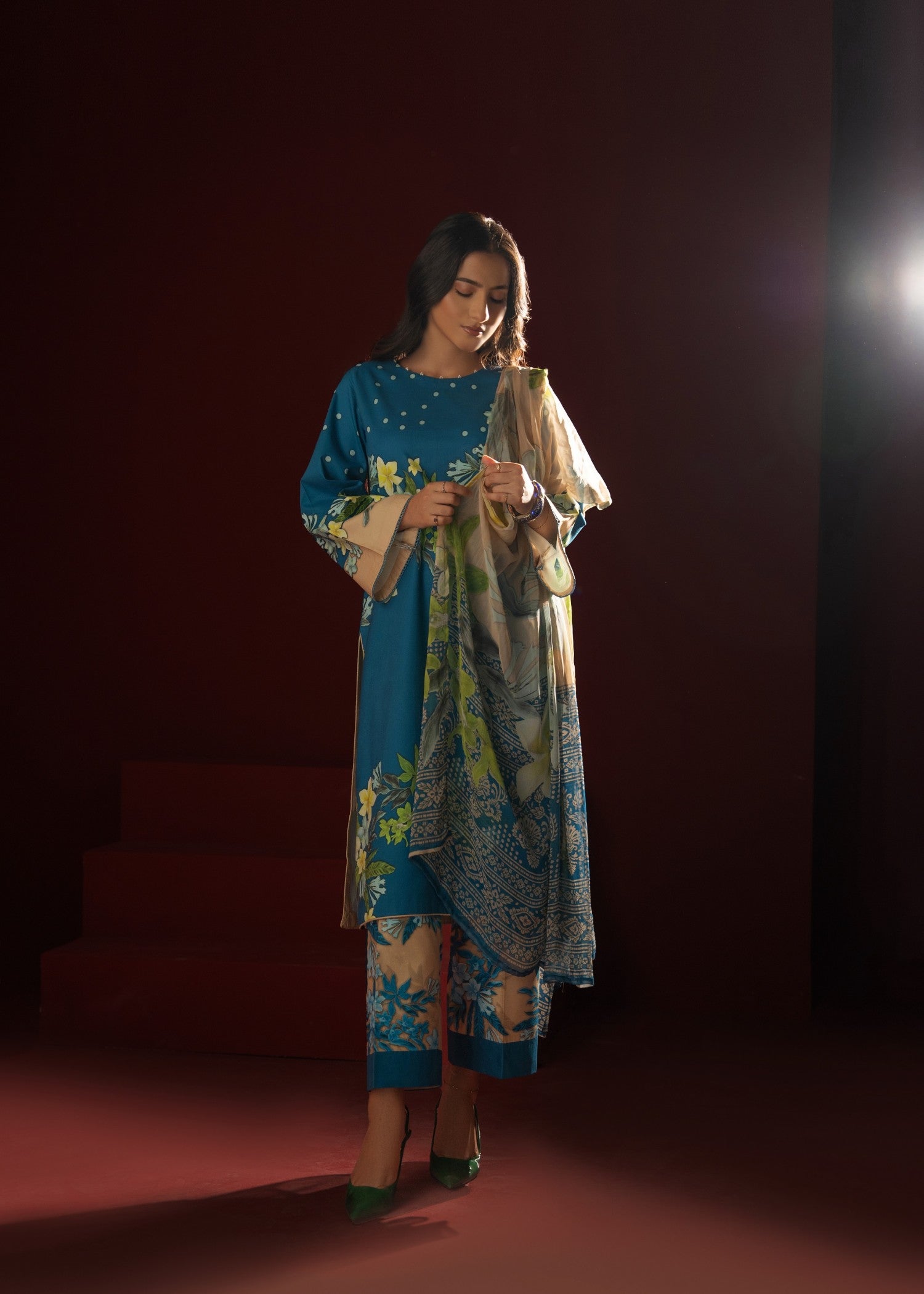 Tushaak Blume Women 3pcs