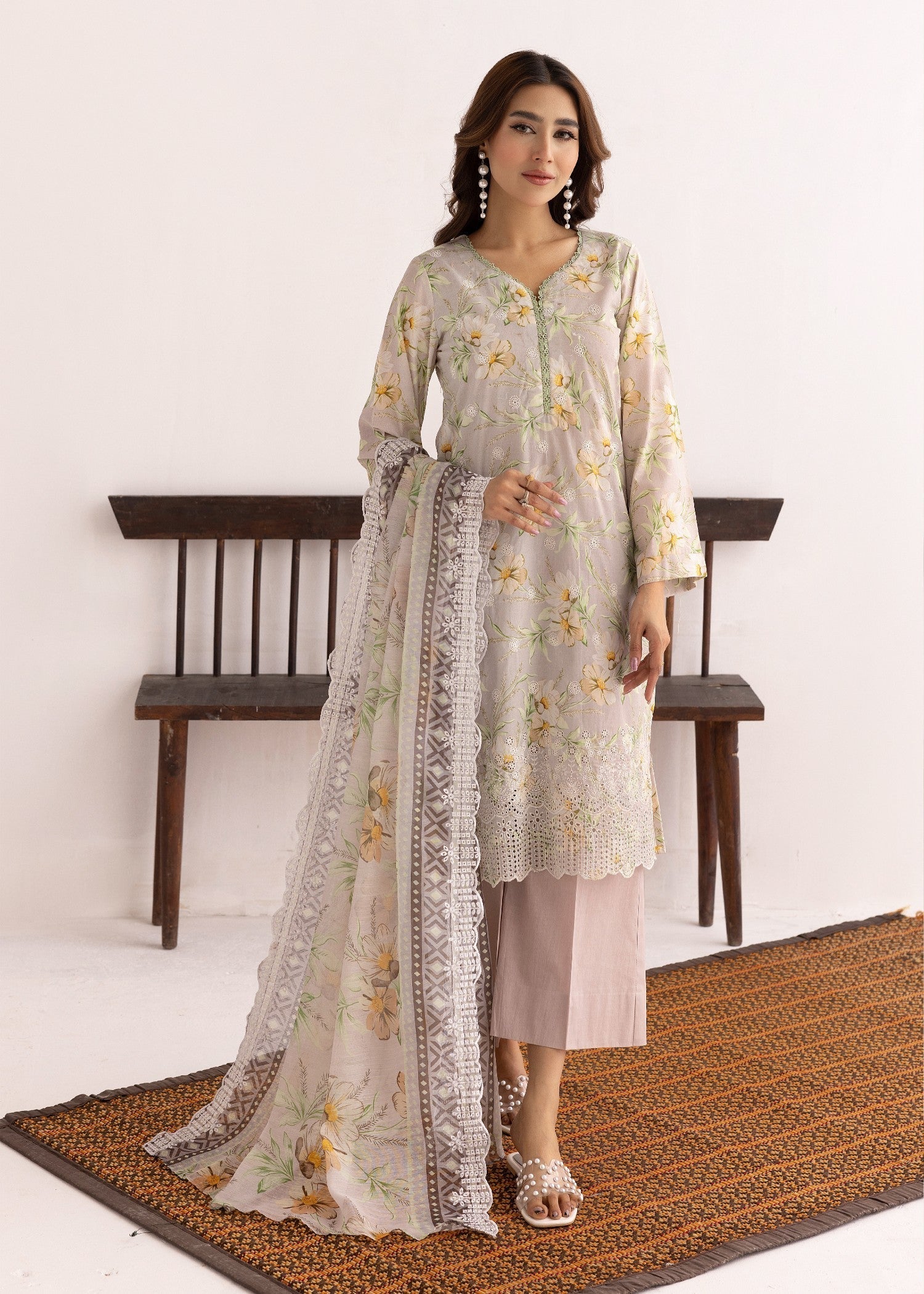 Aik Pret Saba 25 Women 3pcs