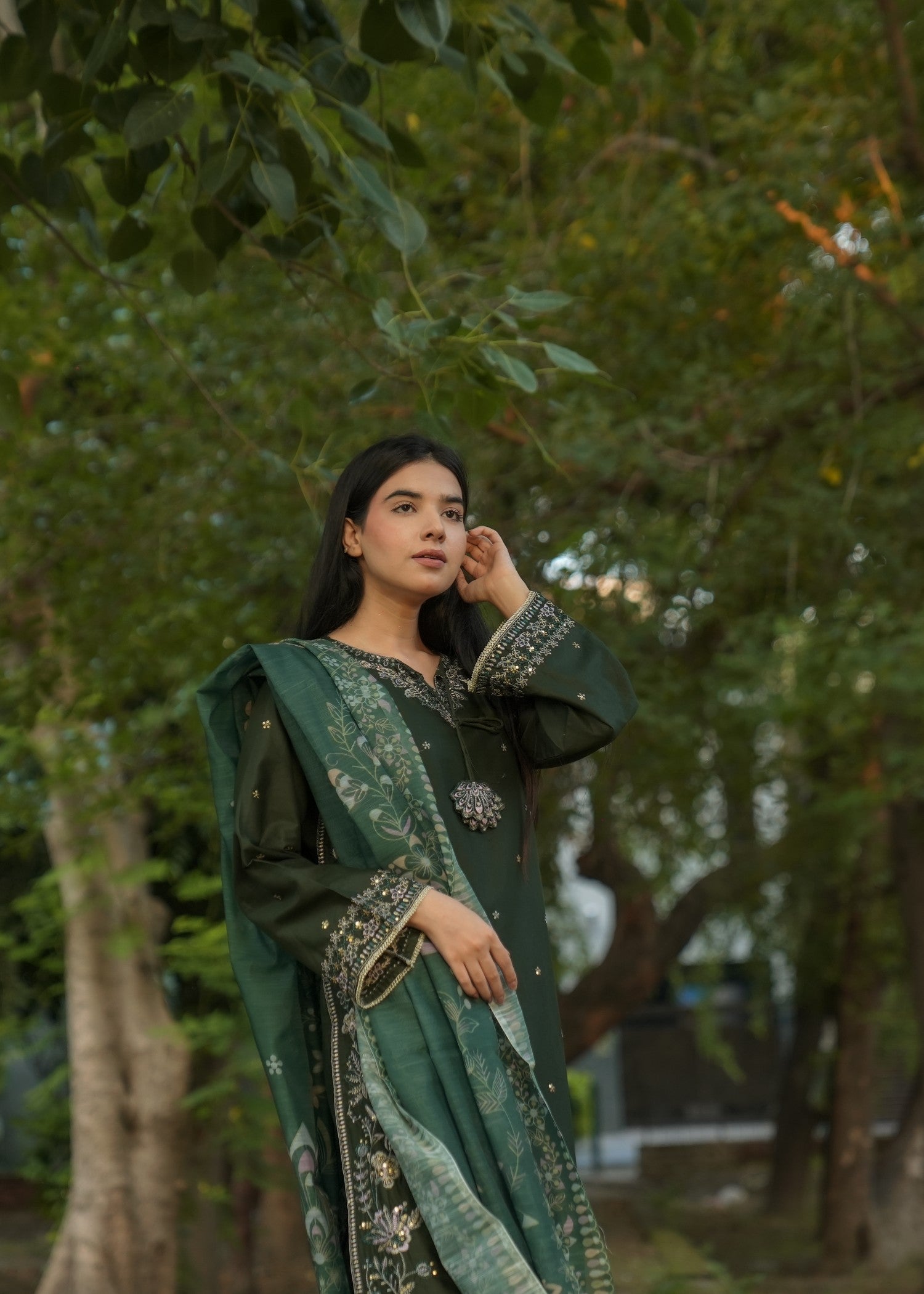 Attirepret – Deep Green Cotton Embroidered Suit Women 3pcs