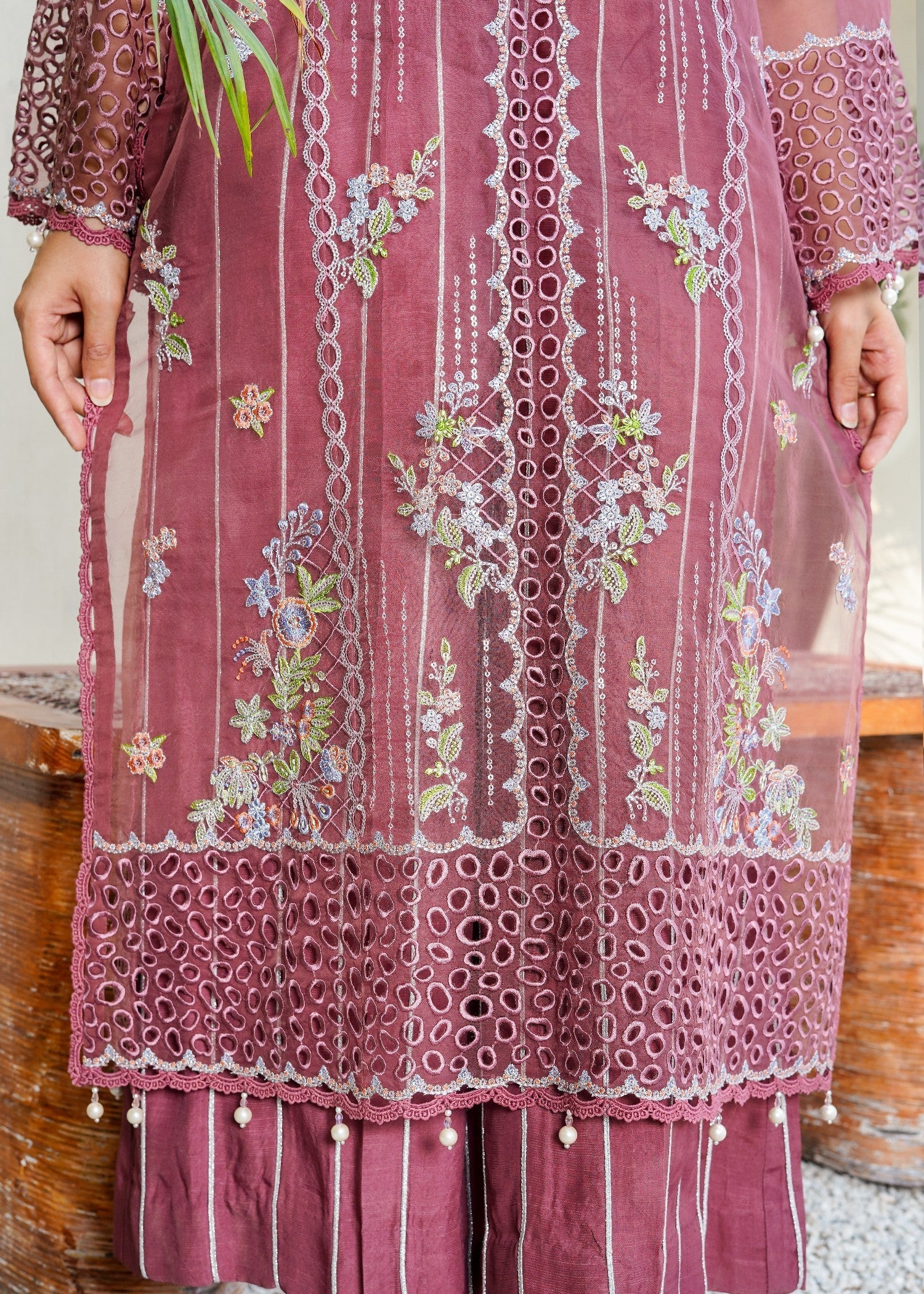 Surmai MAYA Embroidered Women 4pcs