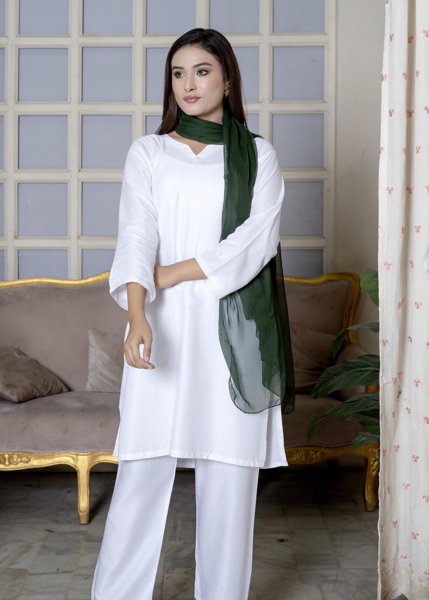 Hamna Kalim independence white Women 3pcs