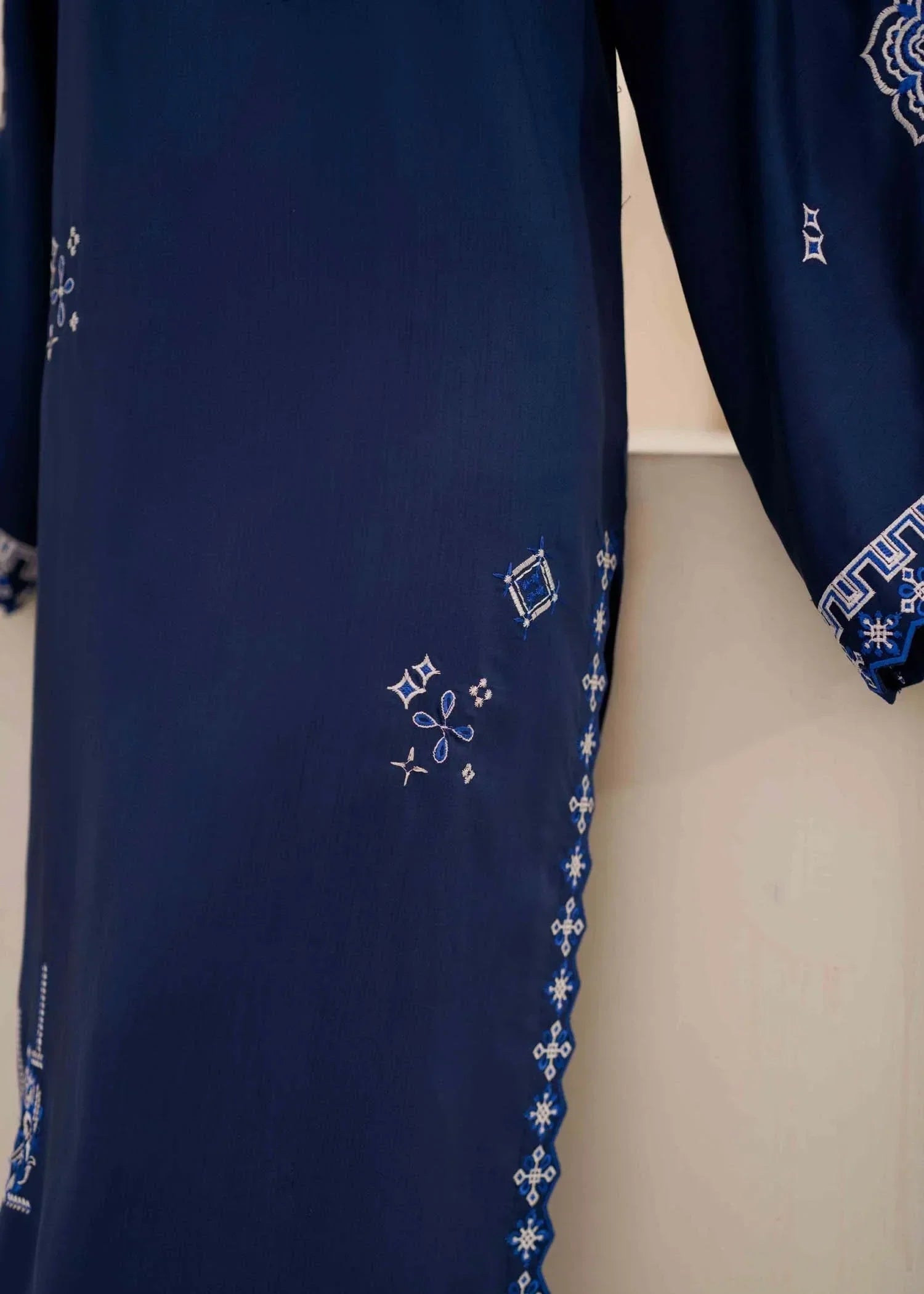 Ayesha Asif TWILIGHT CHARM SUIT Women 2pcs