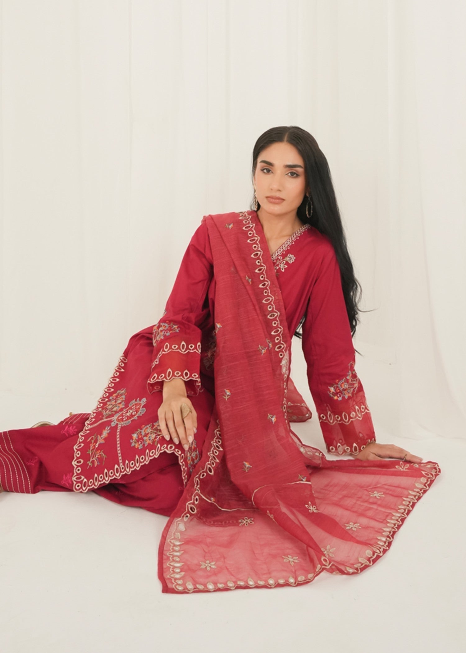 Kross Kulture Embroidered Lawn Suit With Farshi Shalwaar 01645 Women 3pcs