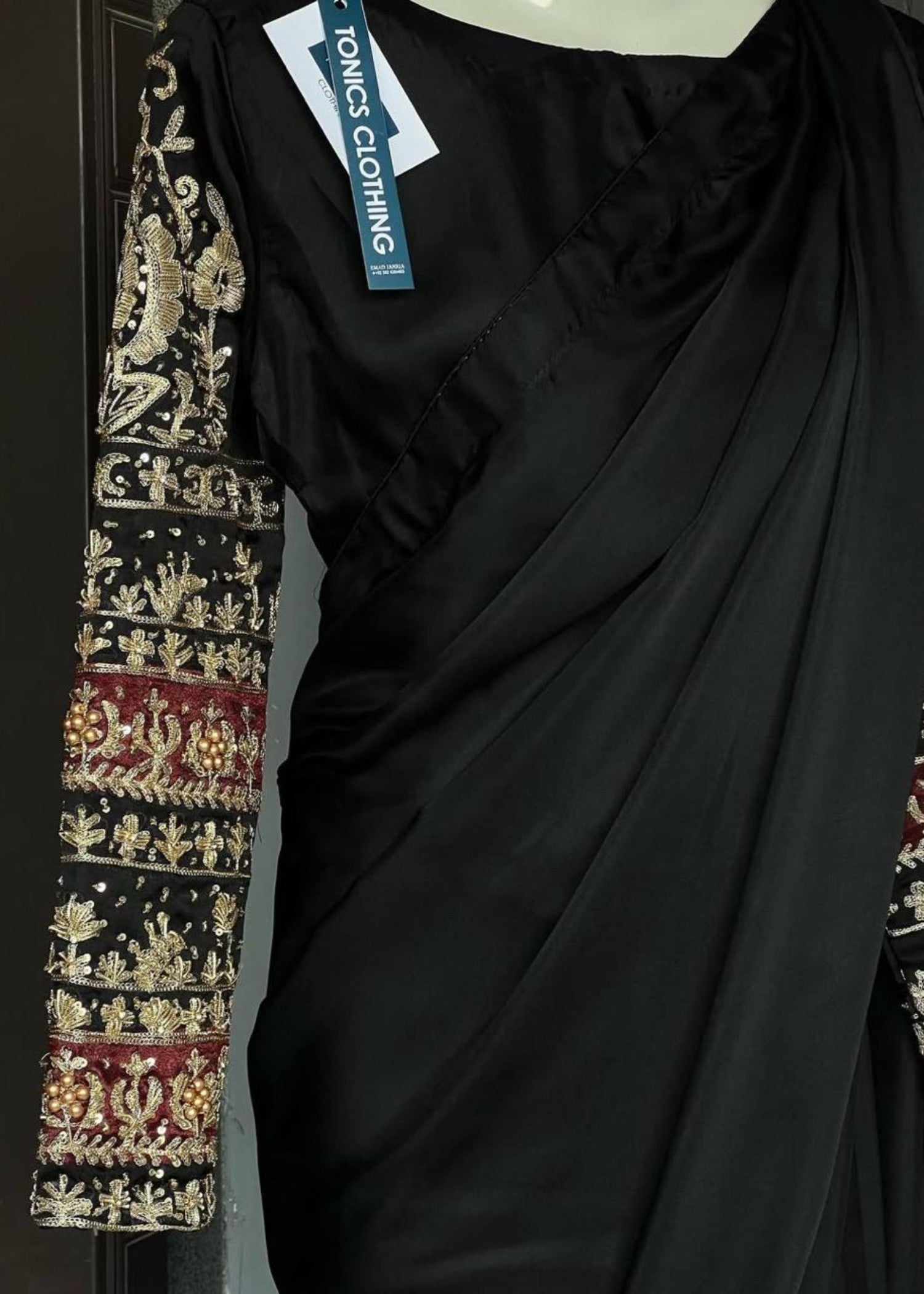 Tonics Clothing Noir Women 3pcs