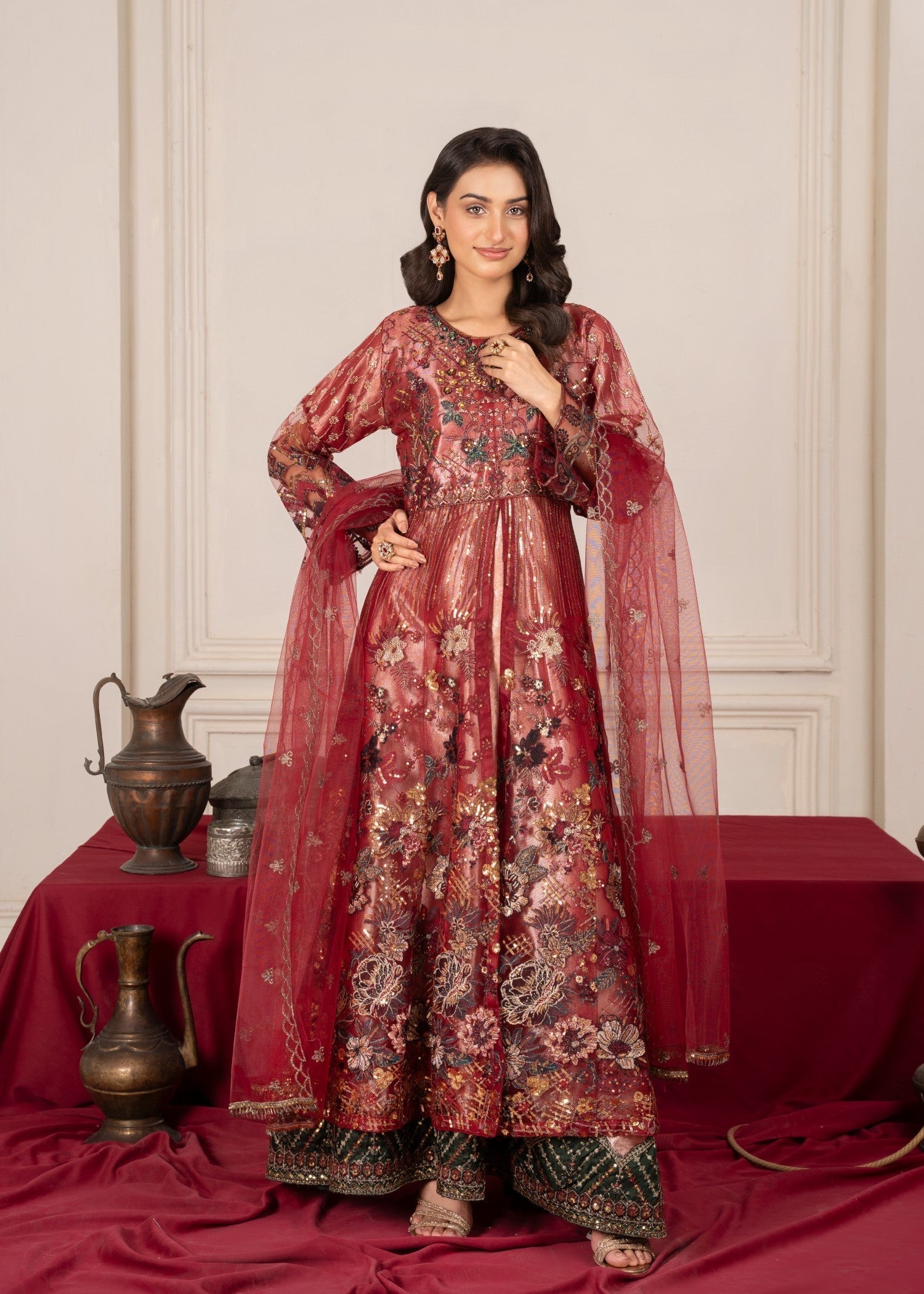 Avira Pret Surkhaab Women 3pcs