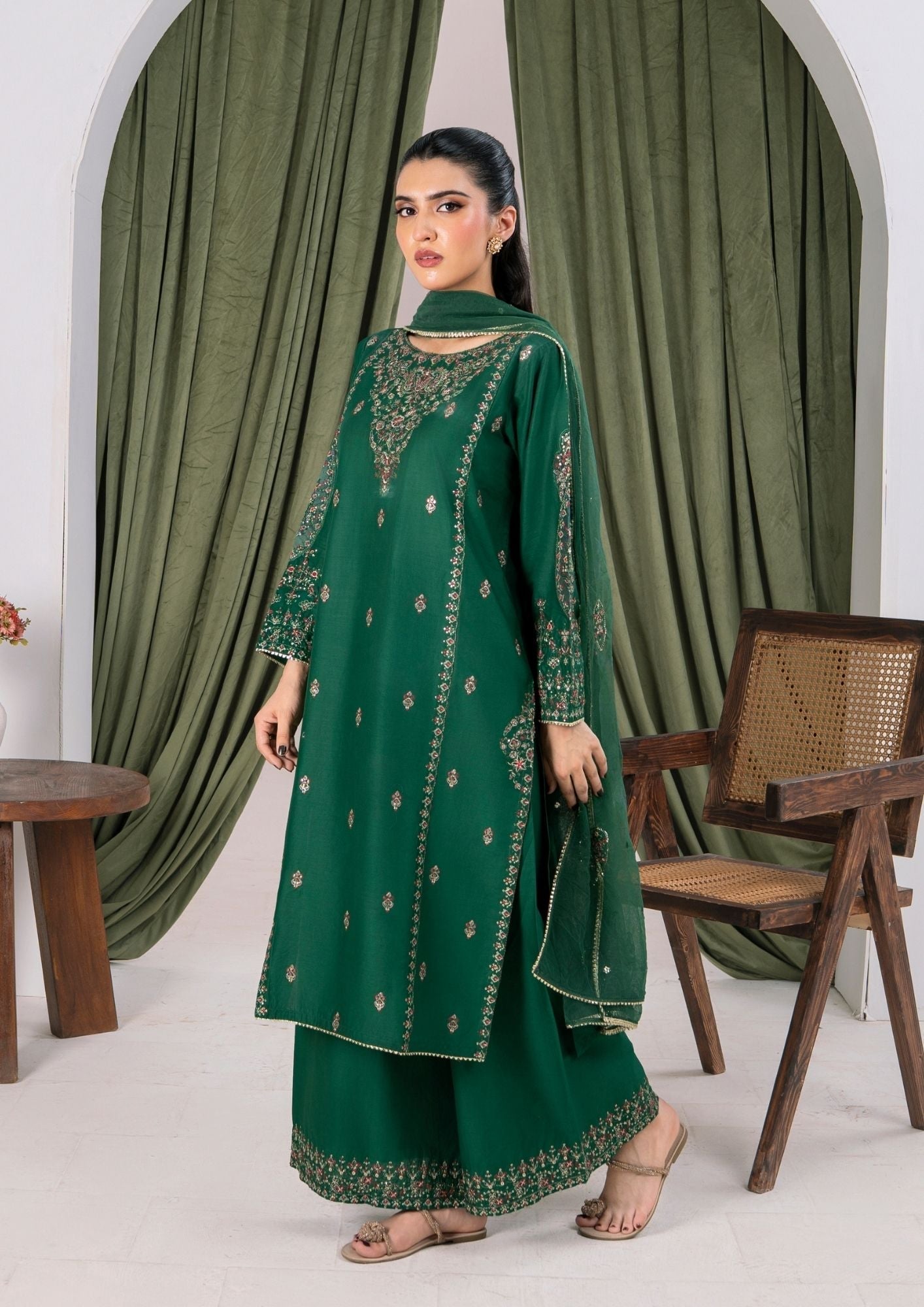 Alfatah Pret Embroidered Lawn ZAUQ S25 0004 Women 3pcs