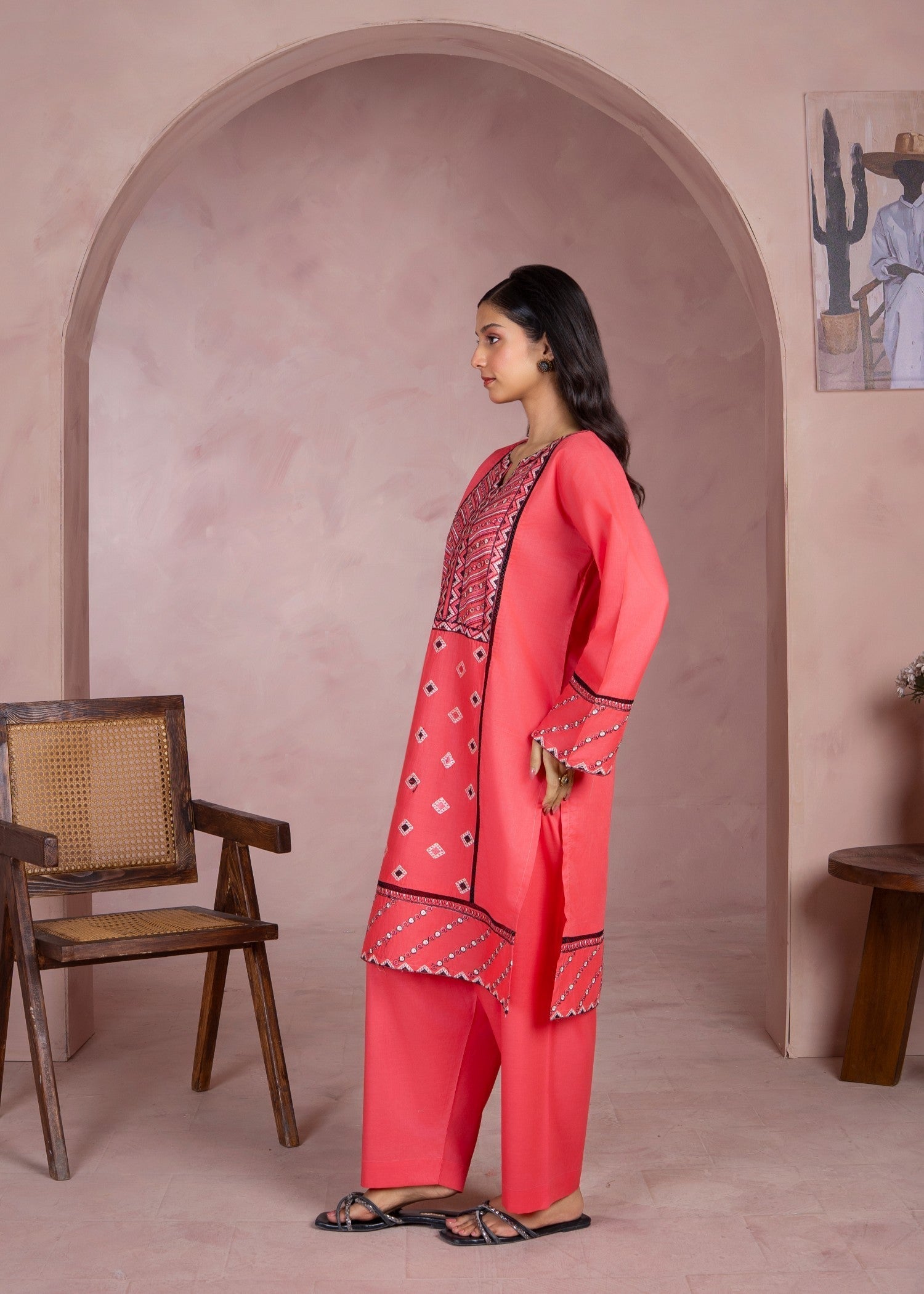 Parveen By Dee Arts ENCHANTED MEADOW Women 2pcs