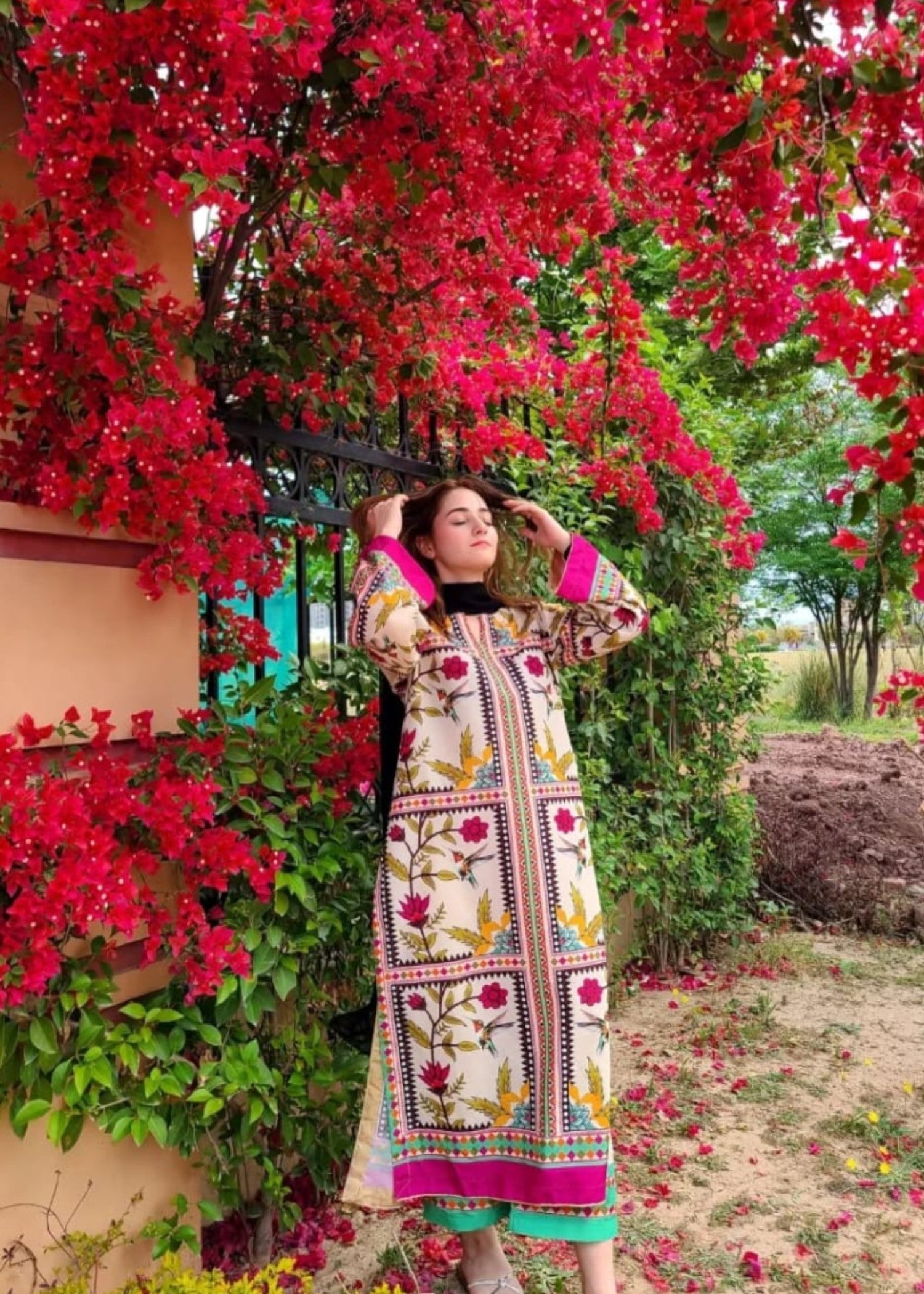 Kala Jora CHINAR Women 2pcs