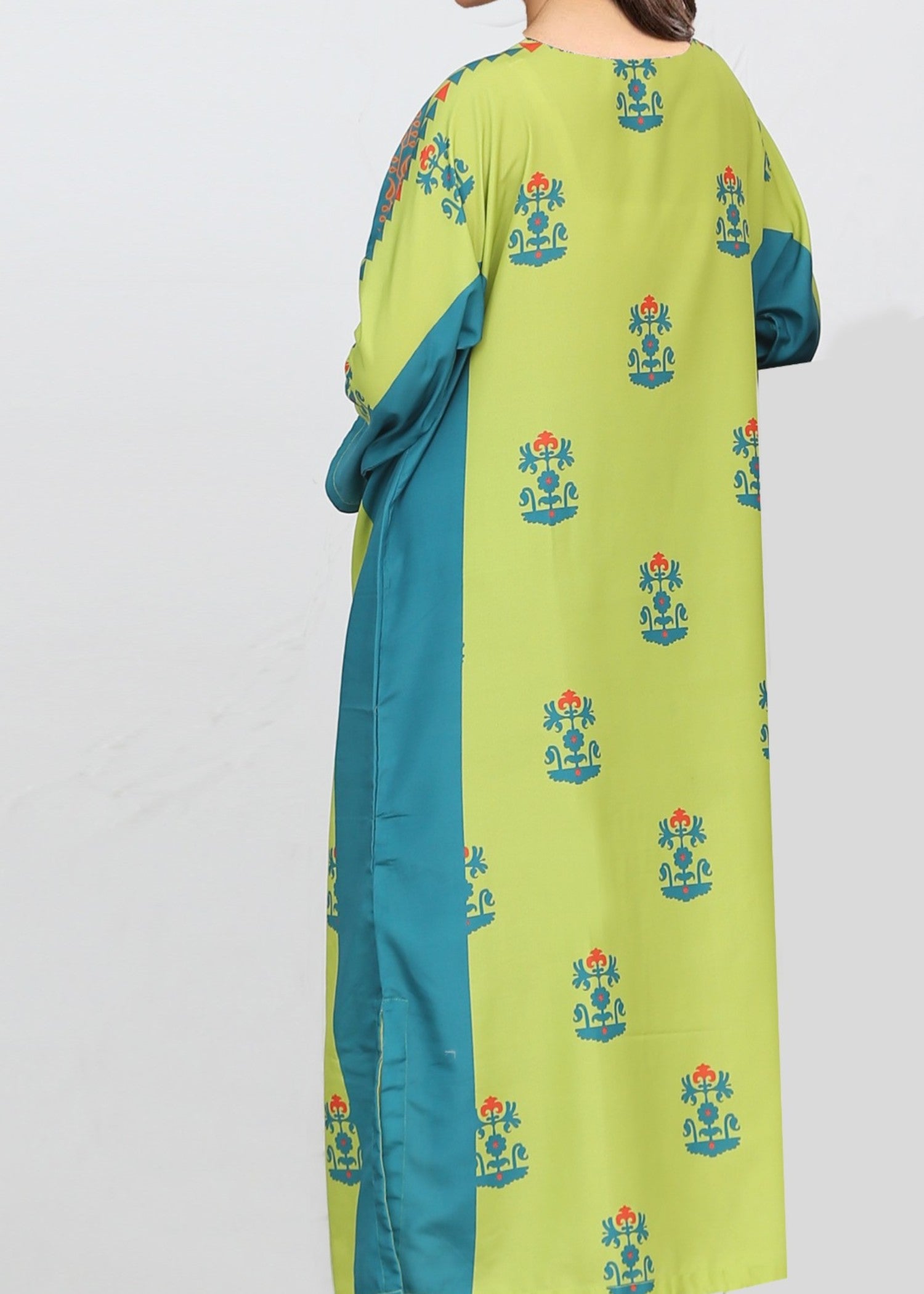 Reetriwaj Atakil green Women 2pcs