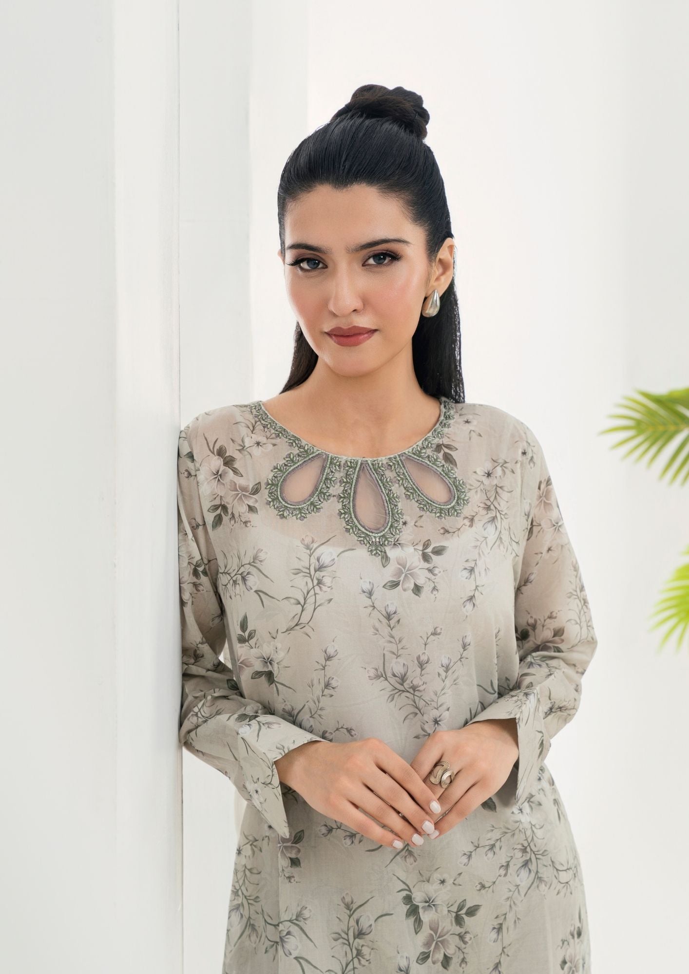 Alfatah Pret Printed Lawn with Embroidery GULZAAR S25 0011 Women 2pcs