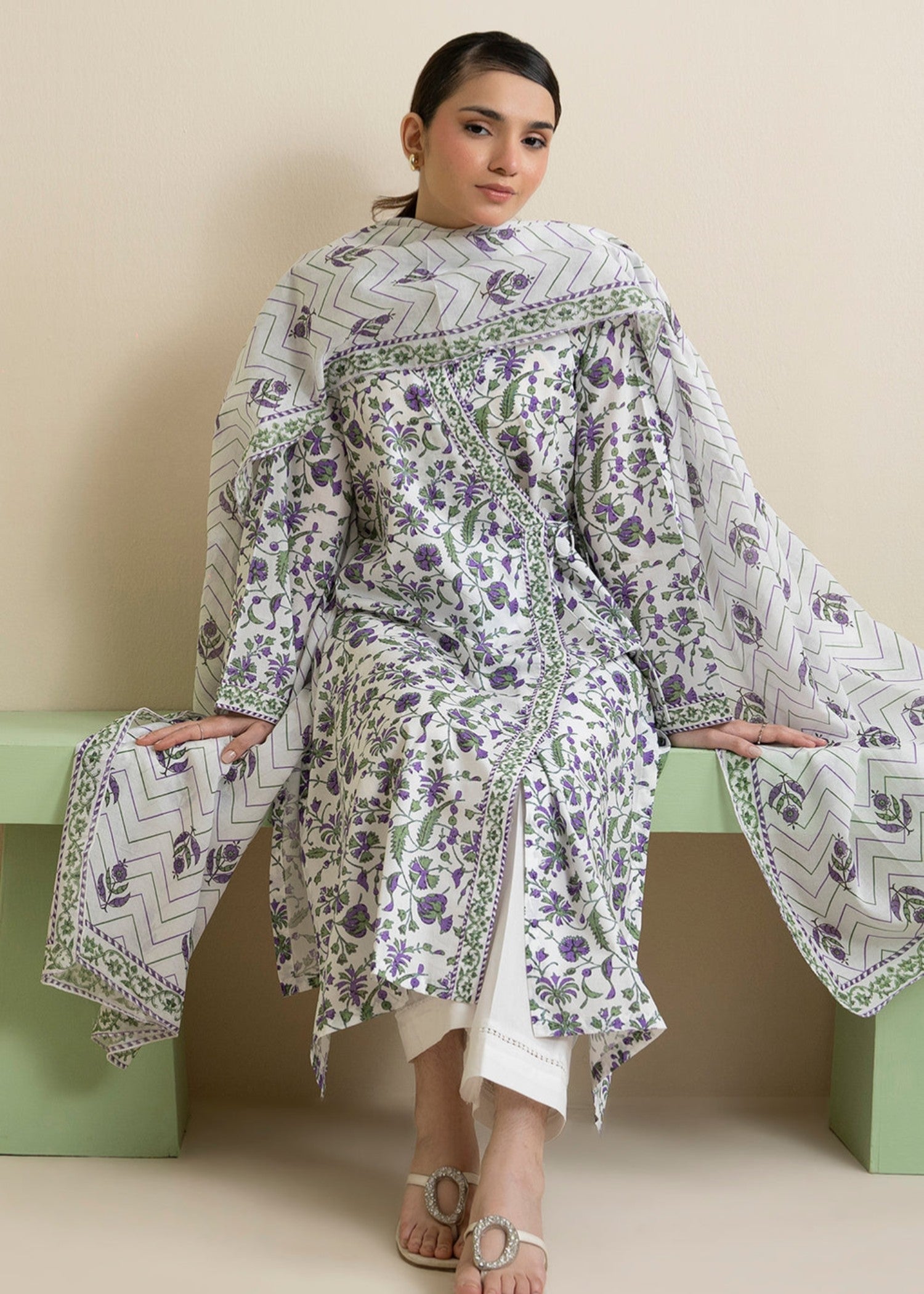 Zellbury WPS2531779 White Women 3pcs