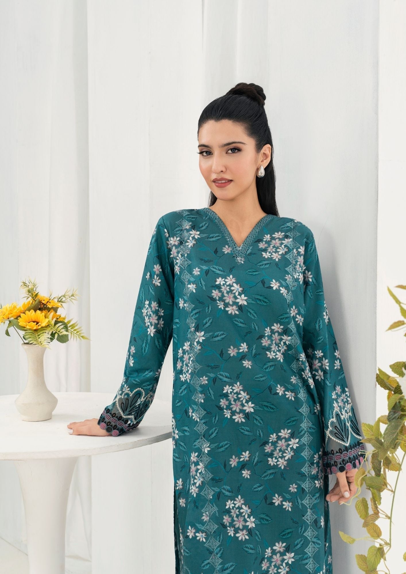 Alfatah Pret Printed Lawn with Embroidery GULZAAR S25 0007 Women 2pcs