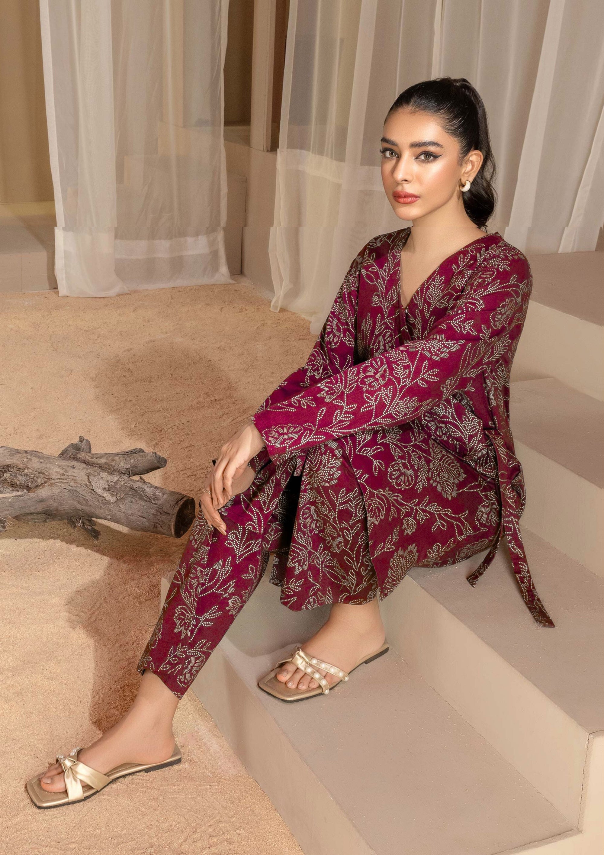 Hamna Kalim ANDAZ MAROON Women 2pcs