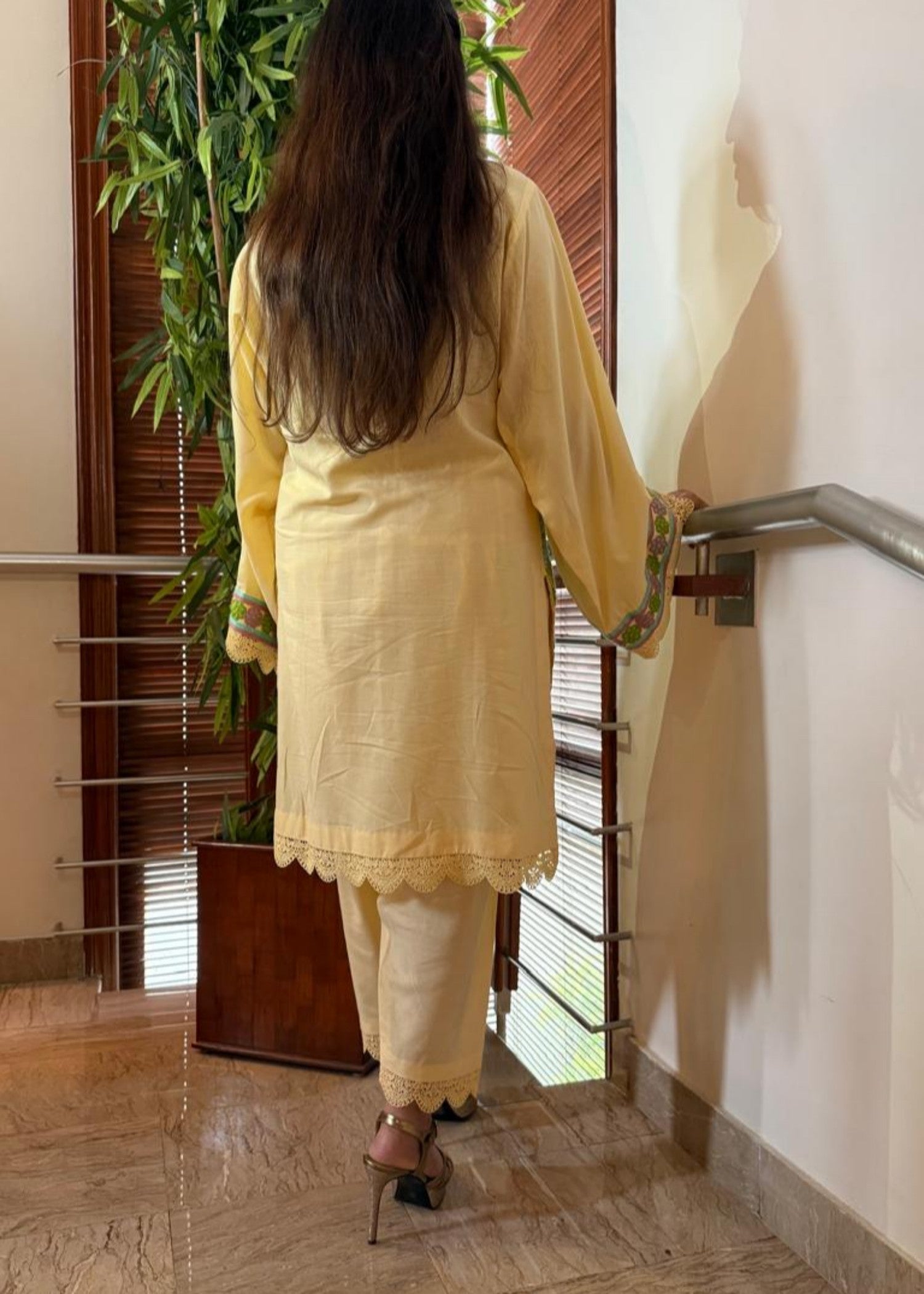 Gulabi Gota Koza Women 2pcs