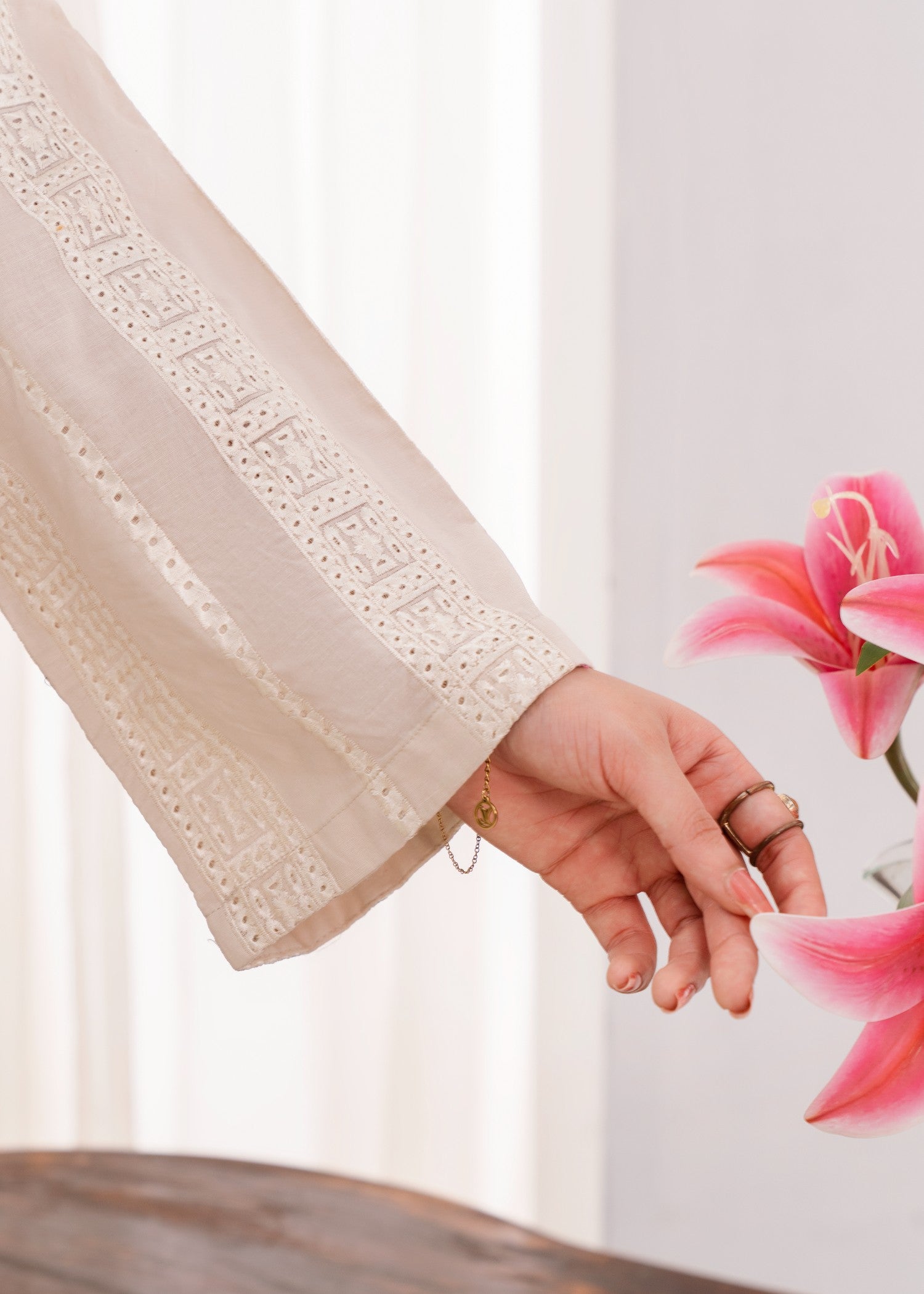 Sahibas By Mirza Nishat Ivory Women 2pcs