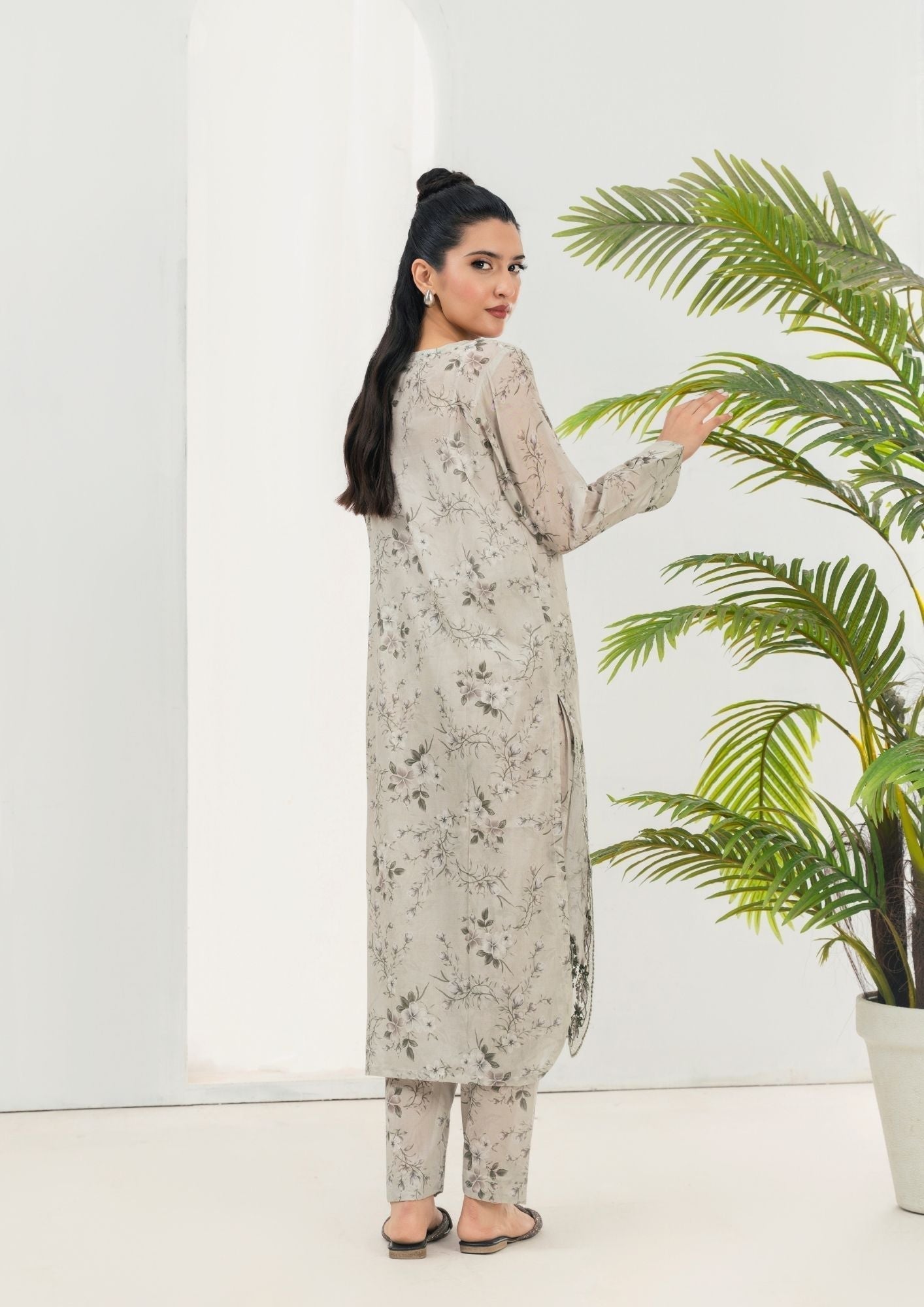 Alfatah Pret Printed Lawn with Embroidery GULZAAR S25 0011 Women 2pcs