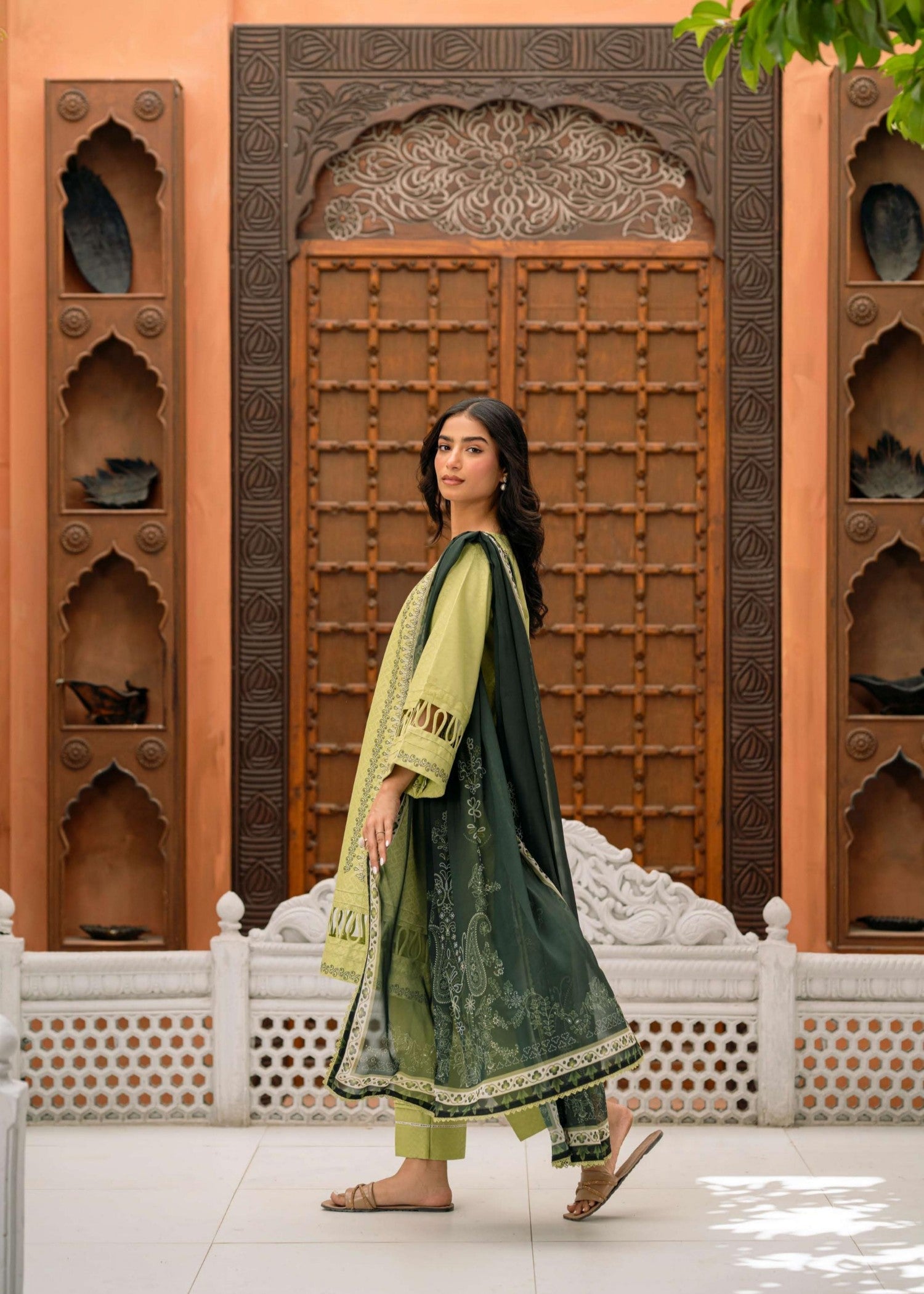 Musaif Abrooh Stitched () Women 3pcs