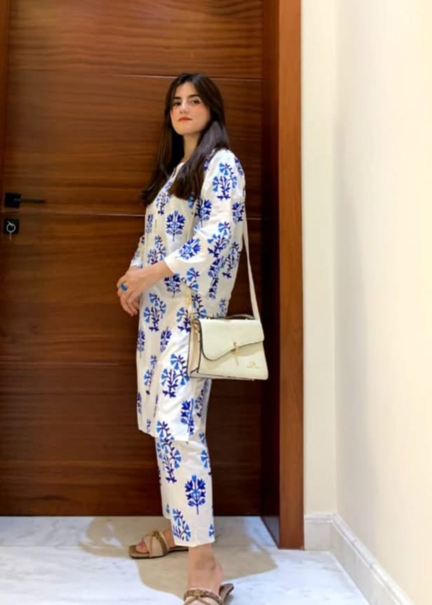 Bin Fatteh Fashion WHITEFLOWER Women 2pcs