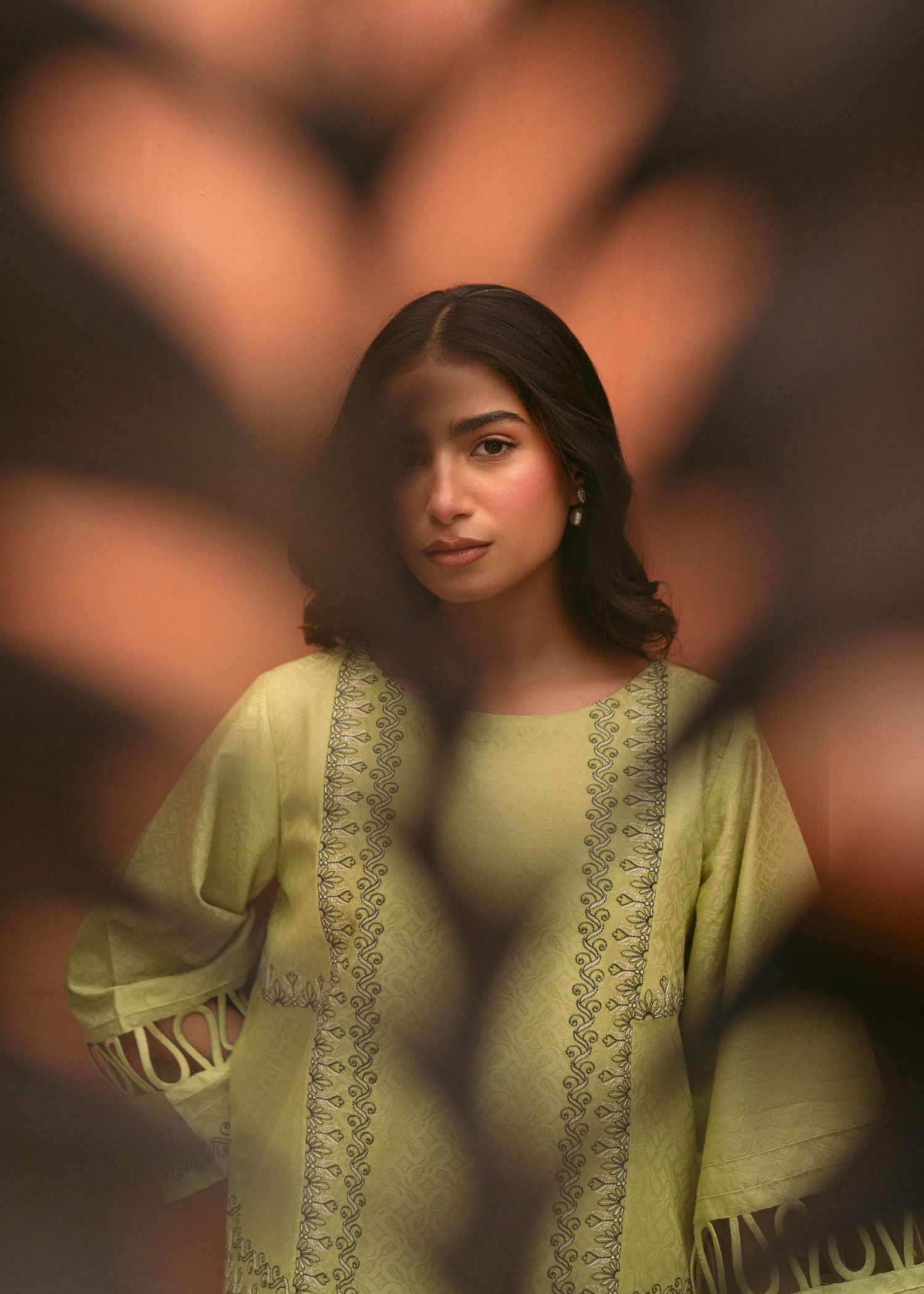 Musaif Abrooh Stitched () Women 3pcs