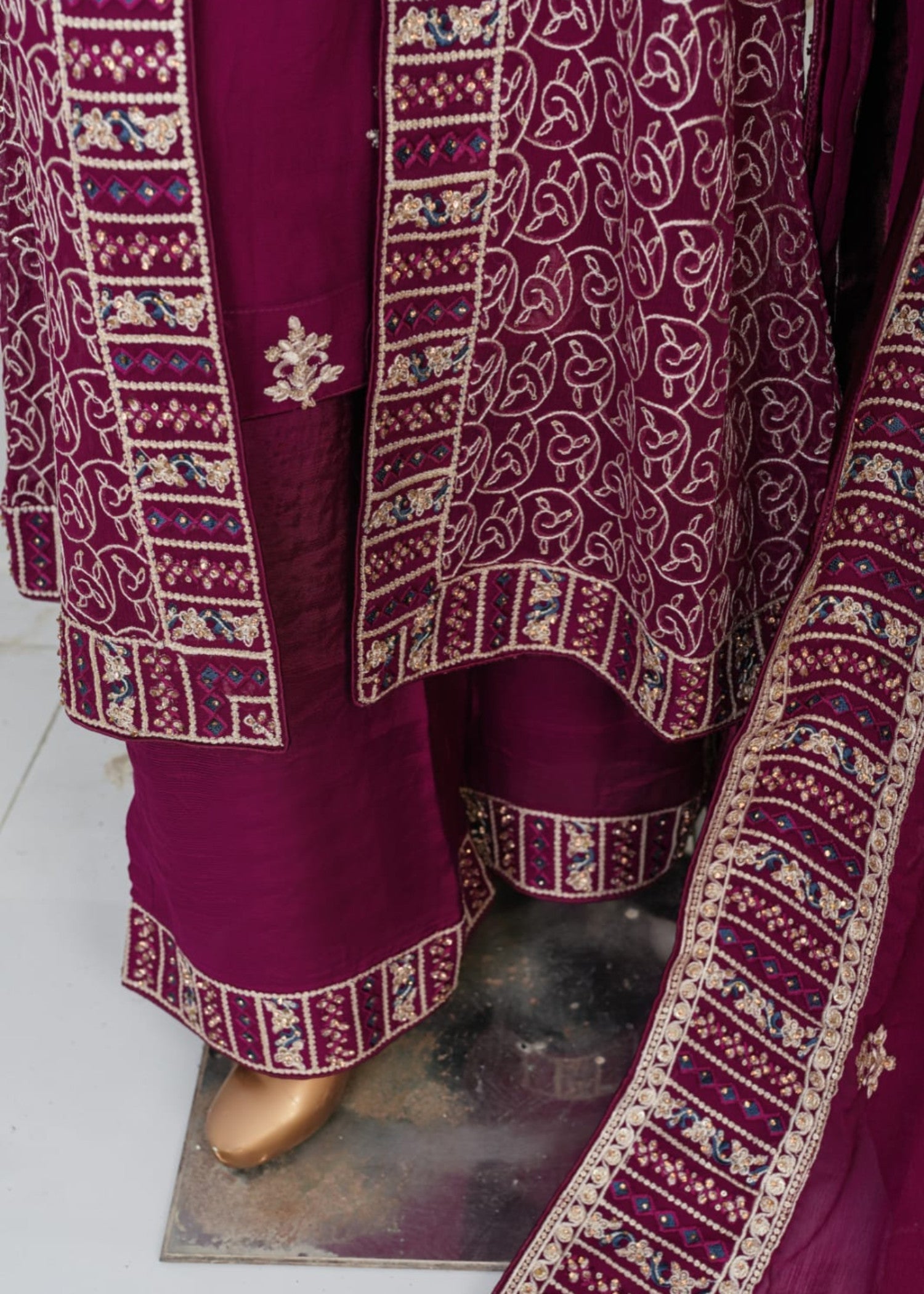 Ahmed Creations GUL BANO Women 4pcs