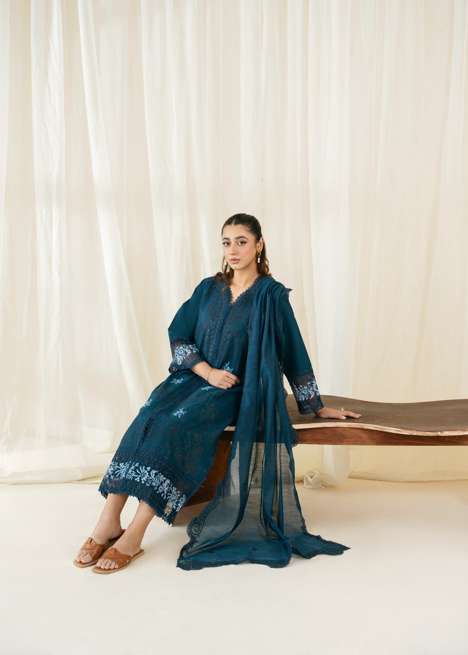 Arsh Apparel SORAYA Women 3pcs