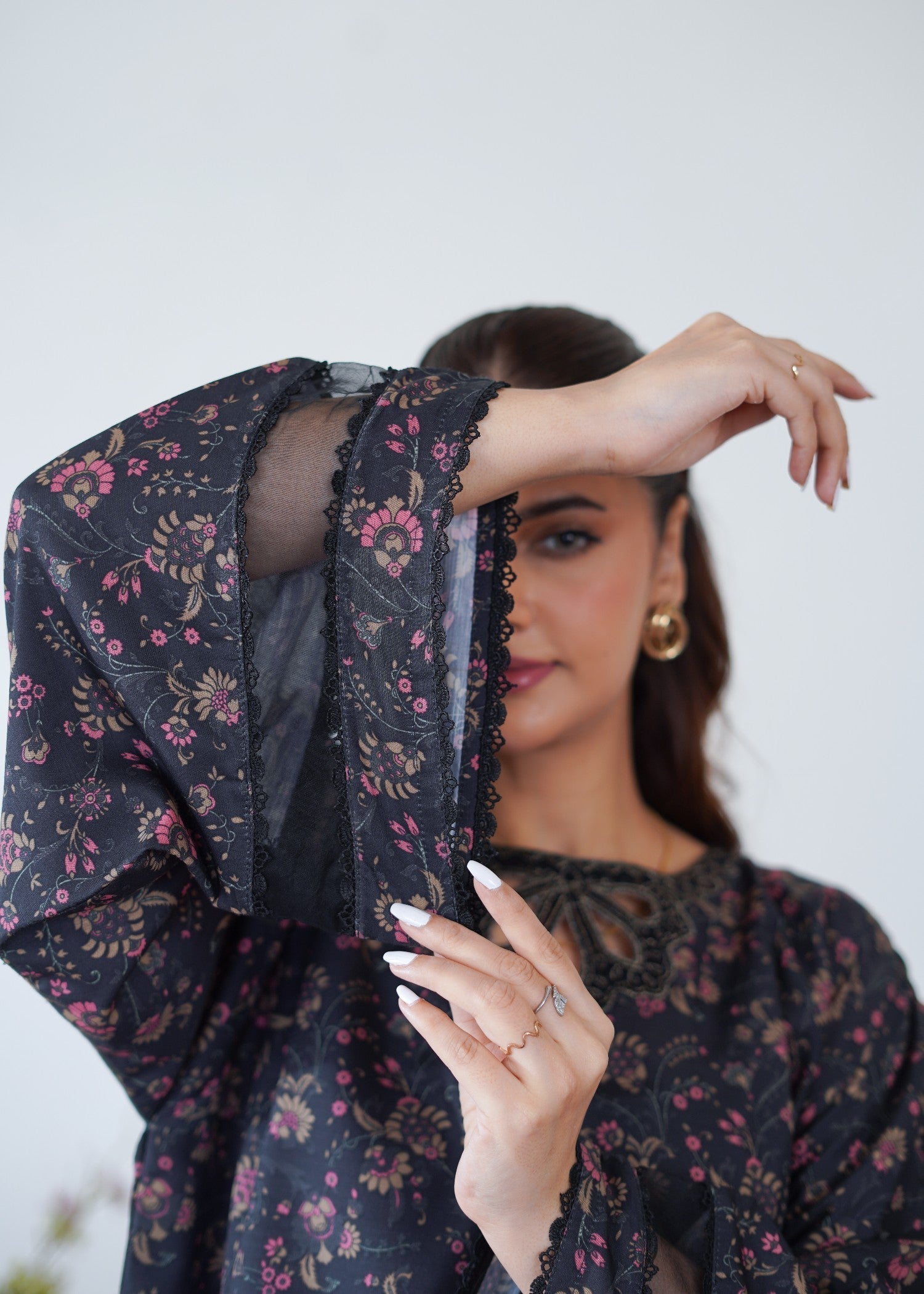 Mohagni GM 04 STITCHED Women 3pcs