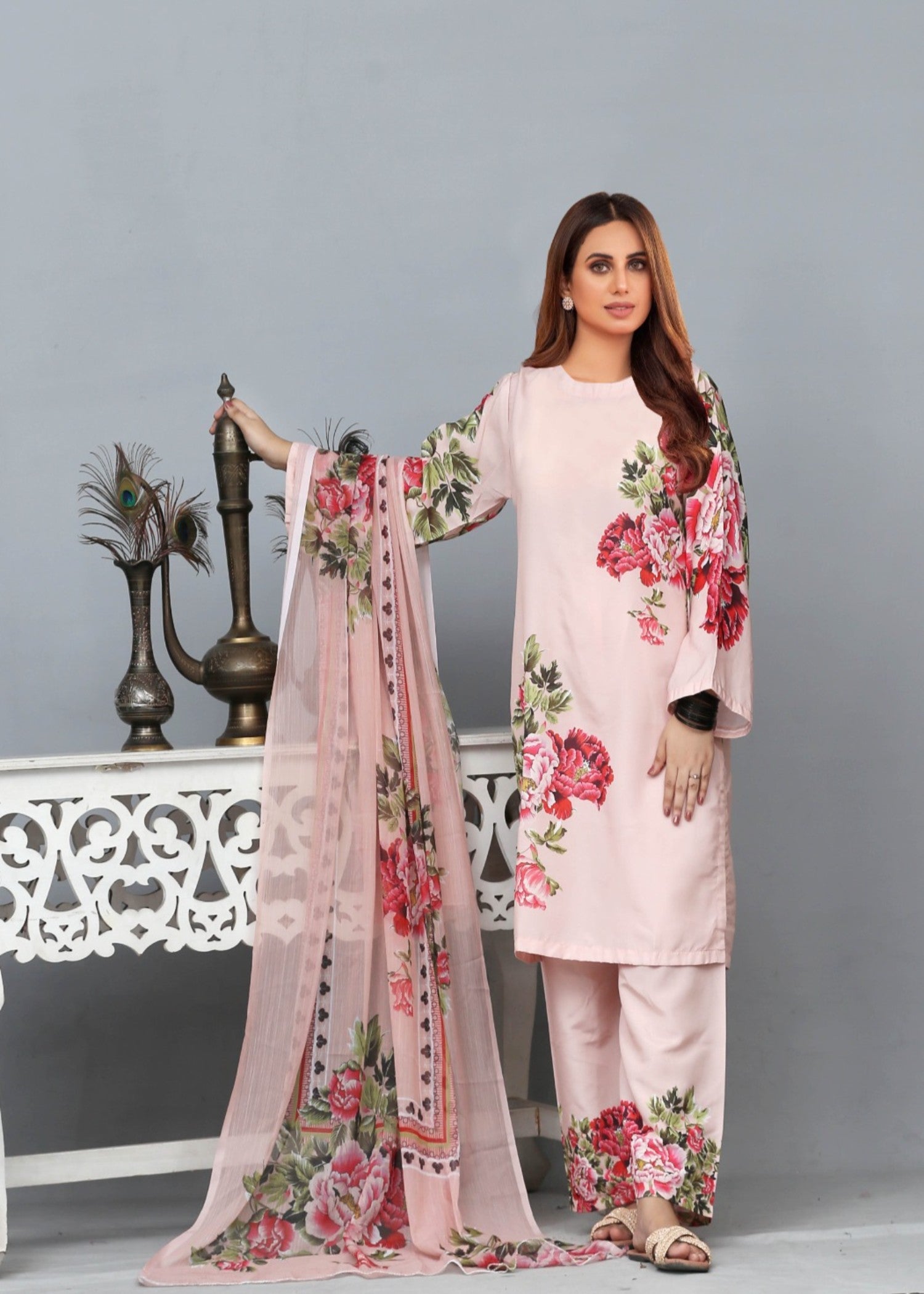 Reetriwaj Dilkash Women 2pcs