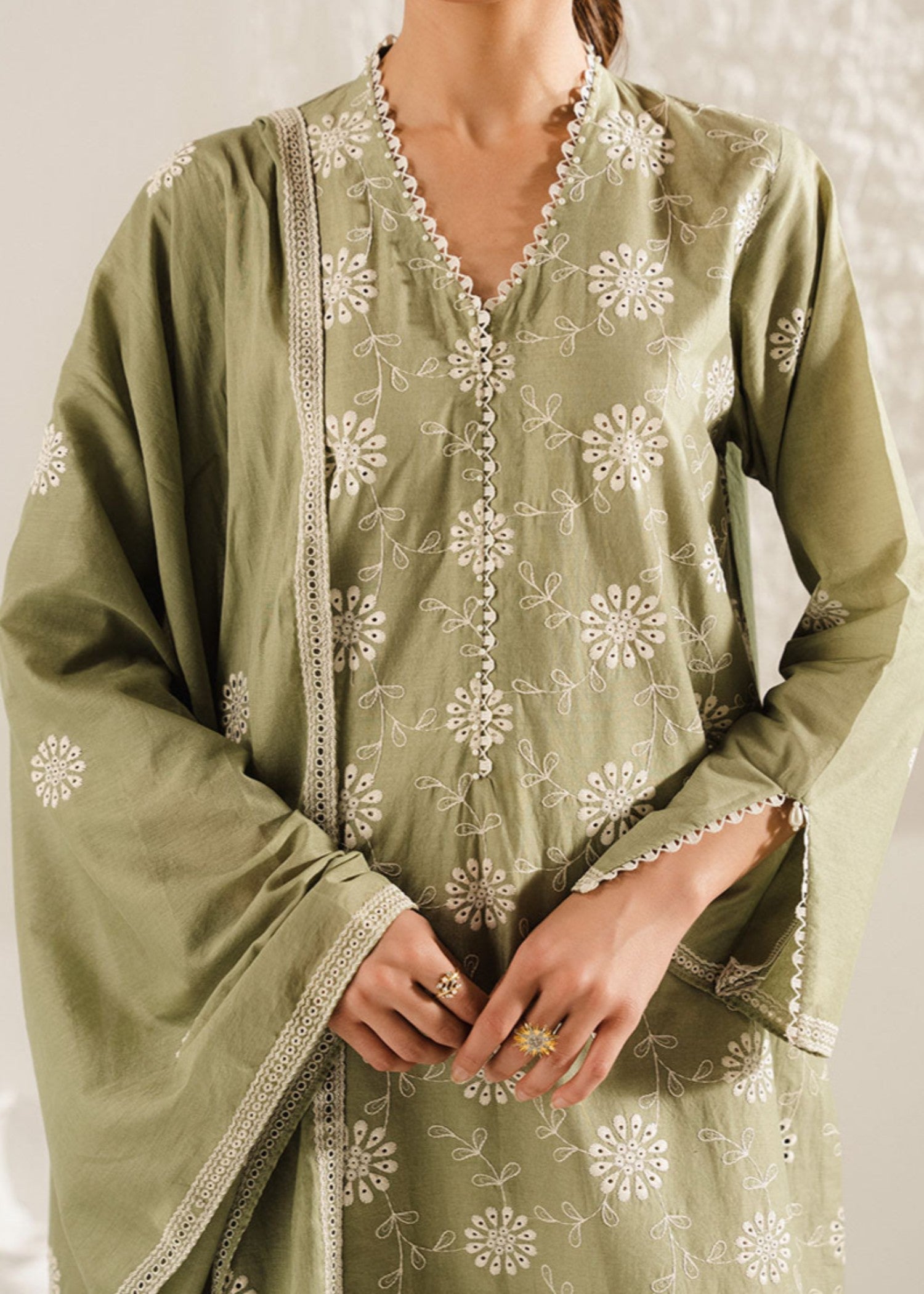 Cross Stitch EXQUISITE LUSH 0125RTWEMBLWN0301 Women 2pcs