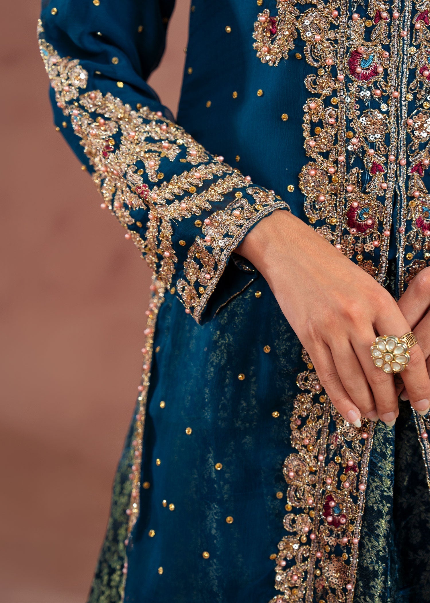 Haseens Official Mahrbano Women 4pcs